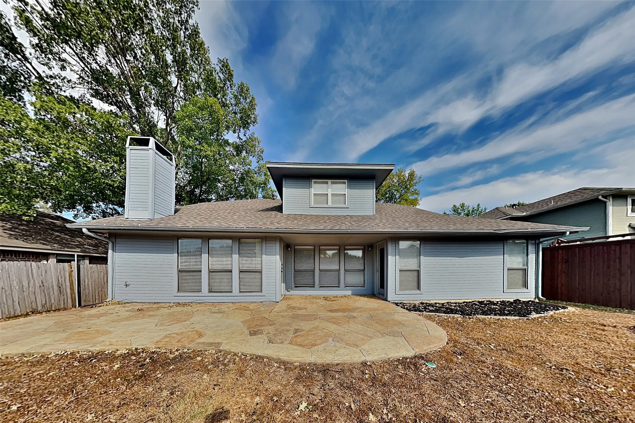 Single Family Residence For Rent in Tarrant County , 4504 Westchase Circle, Grapevine, Texas 76051, 3 Bedroom, 3 Bathroom, 2 Garage spaces, 1,919 Sqft, built in 1986, mls#21397359, Real Estate Agent in Grapevine, Homes For Rent in Tarrant county, Homes For Rent in Grapevine, Realtor in Grapevine Texas, Real Estate Brokerage Independent Realty Texas, Luminita Cordes Realtor