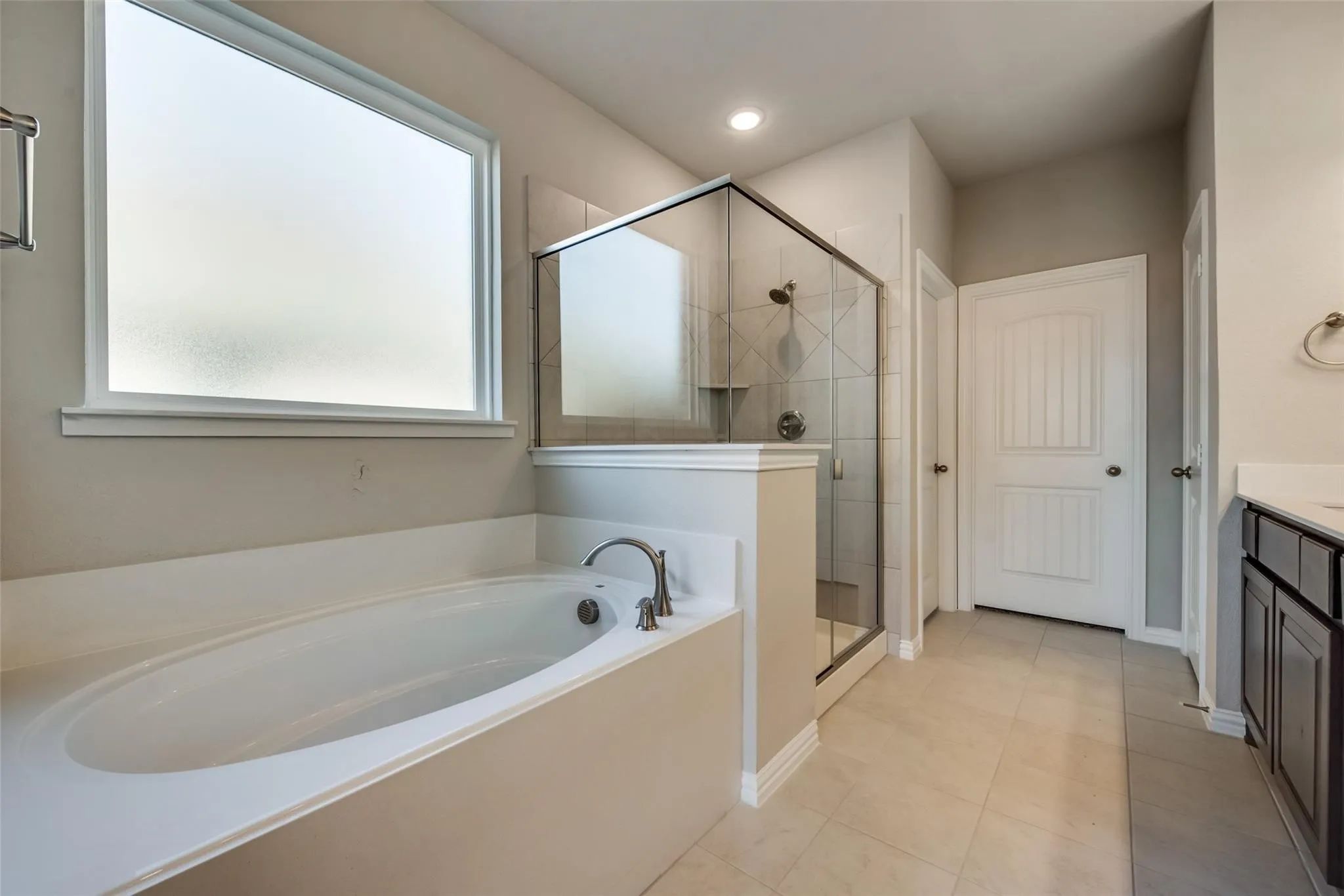 Single Family Residence For Sale in Parker County , 1533 Sidewinder Trail, Weatherford, Texas 76087, 4 Bedroom, 3 Bathroom, 2 Garage spaces, 2,684 Sqft, built in 2021, mls#21396766, Real Estate Agent in Weatherford, Homes For Sale in Parker county, Homes For Sale in Weatherford, Realtor in Weatherford Texas, Real Estate Brokerage Independent Realty Texas, Luminita Cordes Realtor