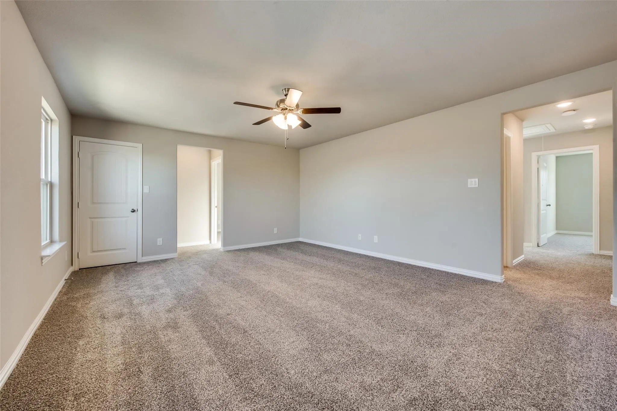 Single Family Residence For Sale in Parker County , 1533 Sidewinder Trail, Weatherford, Texas 76087, 4 Bedroom, 3 Bathroom, 2 Garage spaces, 2,684 Sqft, built in 2021, mls#21396766, Real Estate Agent in Weatherford, Homes For Sale in Parker county, Homes For Sale in Weatherford, Realtor in Weatherford Texas, Real Estate Brokerage Independent Realty Texas, Luminita Cordes Realtor