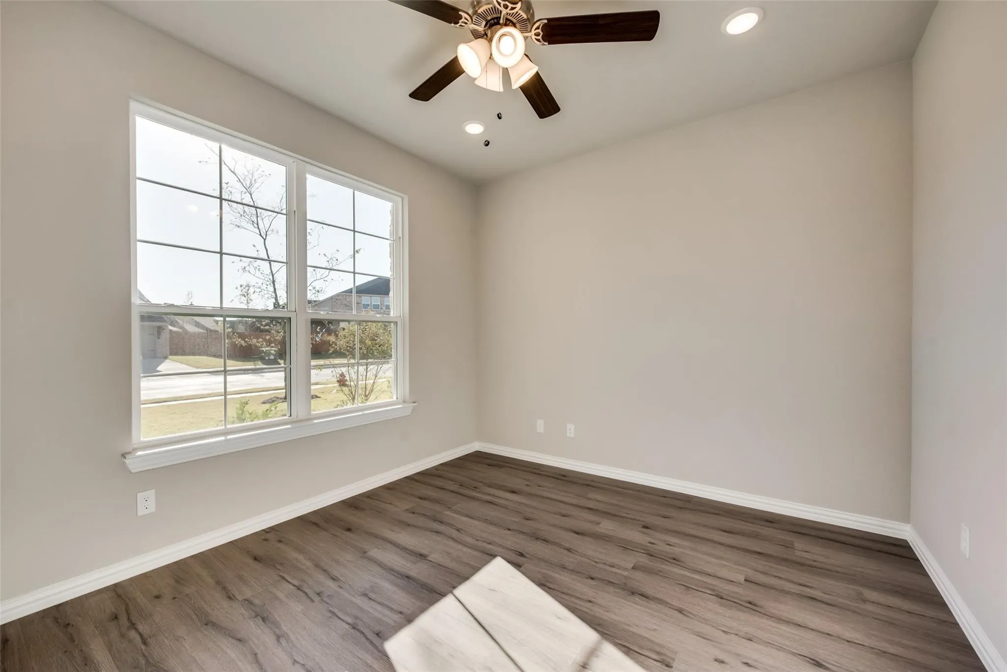 Single Family Residence For Sale in Parker County , 1533 Sidewinder Trail, Weatherford, Texas 76087, 4 Bedroom, 3 Bathroom, 2 Garage spaces, 2,684 Sqft, built in 2021, mls#21396766, Real Estate Agent in Weatherford, Homes For Sale in Parker county, Homes For Sale in Weatherford, Realtor in Weatherford Texas, Real Estate Brokerage Independent Realty Texas, Luminita Cordes Realtor