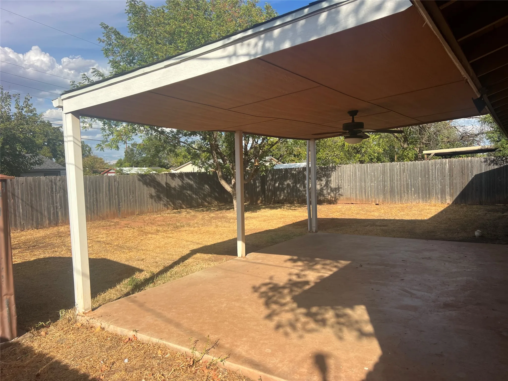 Single Family Residence For Sale in Taylor County , 4710 Edgemont Drive, Abilene, Texas 79606, 3 Bedroom, 1 Bathroom, Garage spaces, 1,080 Sqft, built in 1959, mls#21397364, Real Estate Agent in Abilene, Homes For Sale in Taylor county, Homes For Sale in Abilene, Realtor in Abilene Texas, Real Estate Brokerage Independent Realty Texas, Luminita Cordes Realtor