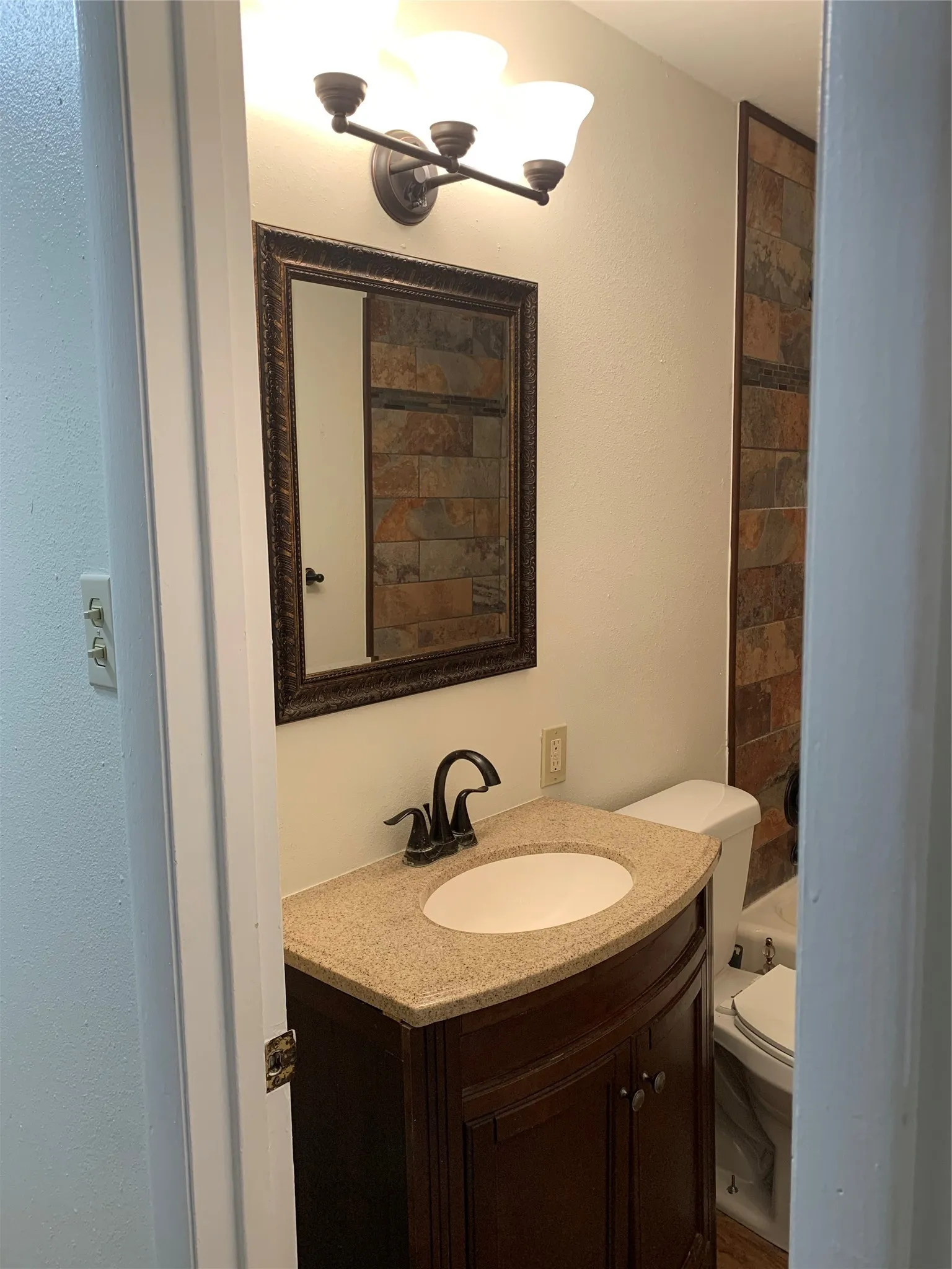 Single Family Residence For Sale in Taylor County , 4710 Edgemont Drive, Abilene, Texas 79606, 3 Bedroom, 1 Bathroom, Garage spaces, 1,080 Sqft, built in 1959, mls#21397364, Real Estate Agent in Abilene, Homes For Sale in Taylor county, Homes For Sale in Abilene, Realtor in Abilene Texas, Real Estate Brokerage Independent Realty Texas, Luminita Cordes Realtor