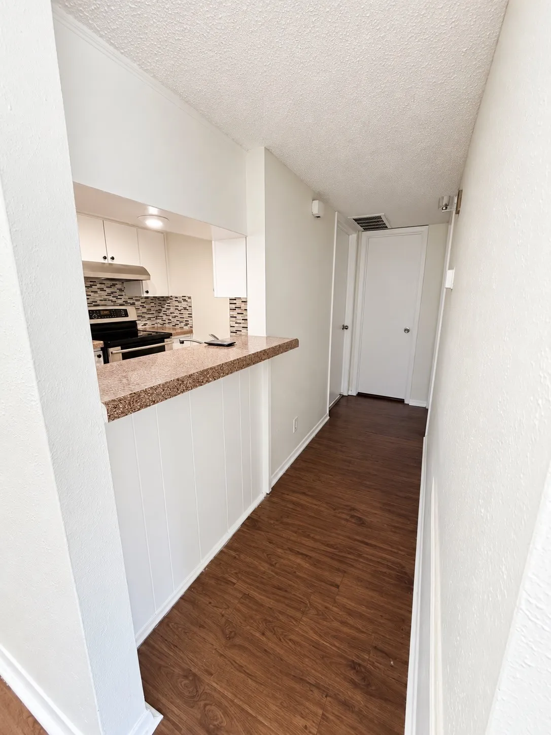 Entry hall and breakfast bar.