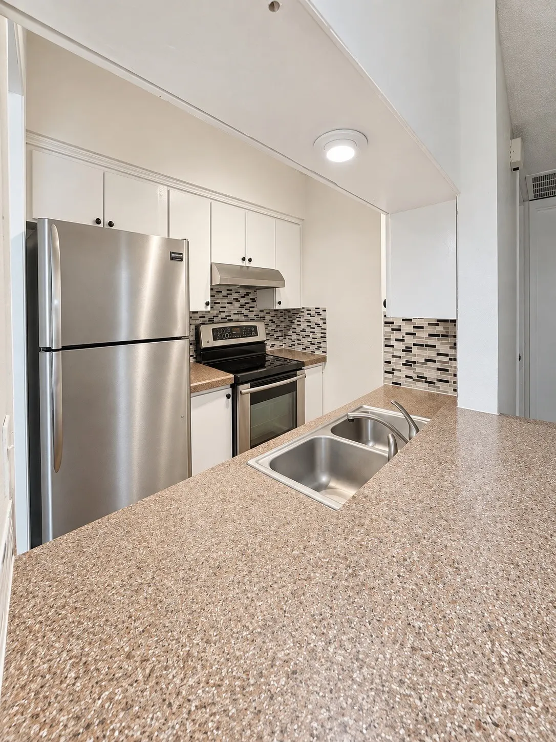 Kitchen from the breakfast bar.