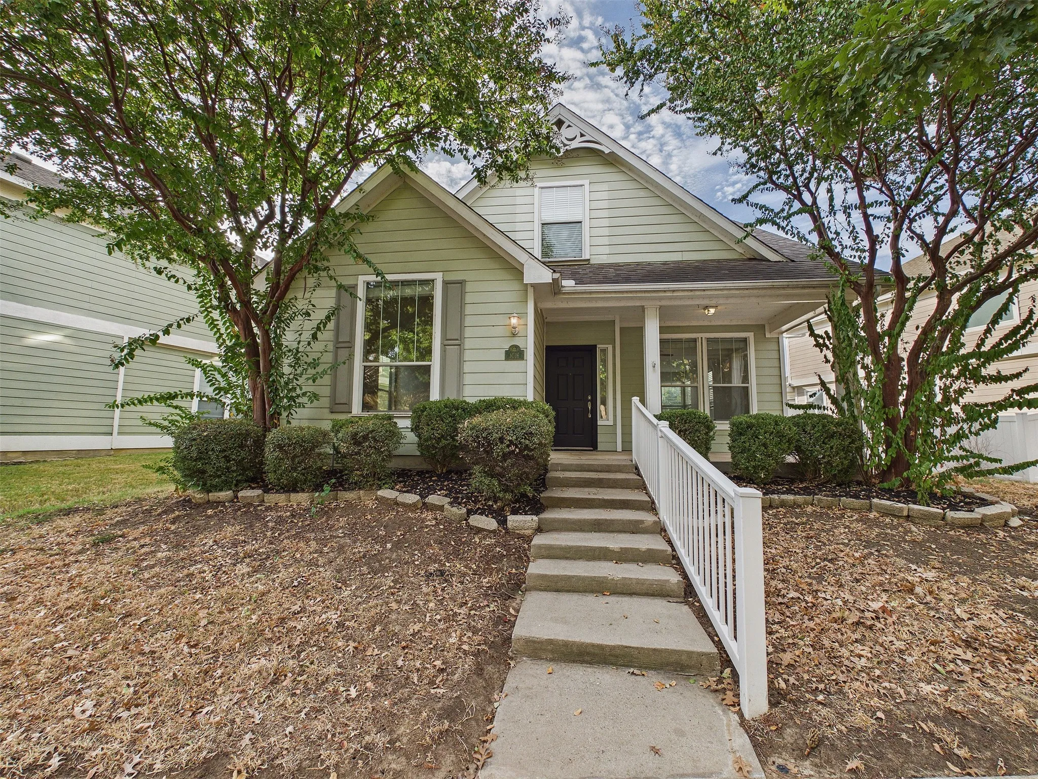 Single Family Residence For Sale in Denton County , 1016 Oakcrest Drive, Providence Village, Texas 76227, 4 Bedroom, 3 Bathroom, 2 Garage spaces, 2,010 Sqft, built in 2004, mls#21397258, Real Estate Agent in Providence Village, Homes For Sale in Denton county, Homes For Sale in Providence Village, Realtor in Providence Village Texas, Real Estate Brokerage Independent Realty Texas, Luminita Cordes Realtor