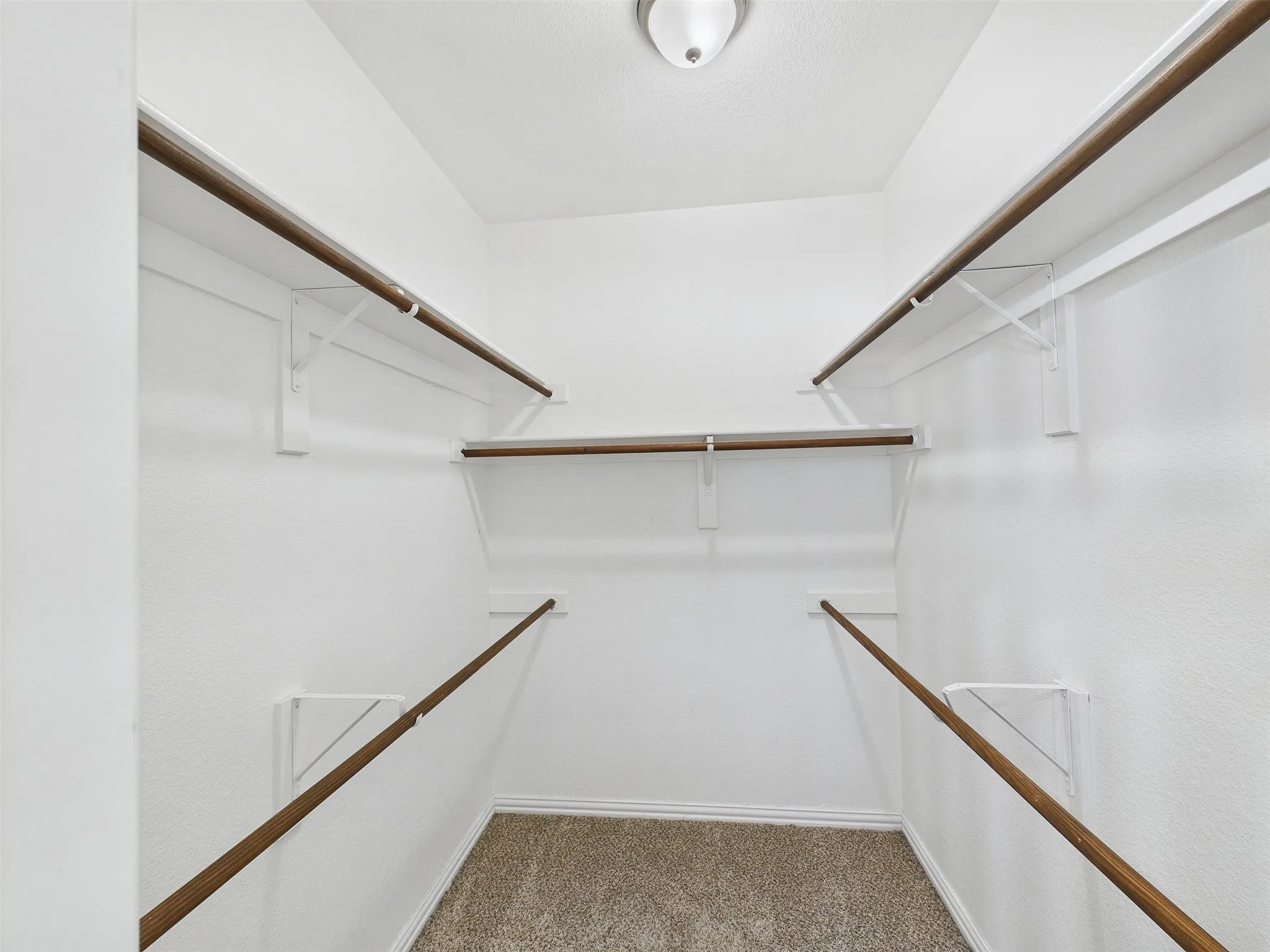 Single Family Residence For Sale in Denton County , 1016 Oakcrest Drive, Providence Village, Texas 76227, 4 Bedroom, 3 Bathroom, 2 Garage spaces, 2,010 Sqft, built in 2004, mls#21397258, Real Estate Agent in Providence Village, Homes For Sale in Denton county, Homes For Sale in Providence Village, Realtor in Providence Village Texas, Real Estate Brokerage Independent Realty Texas, Luminita Cordes Realtor