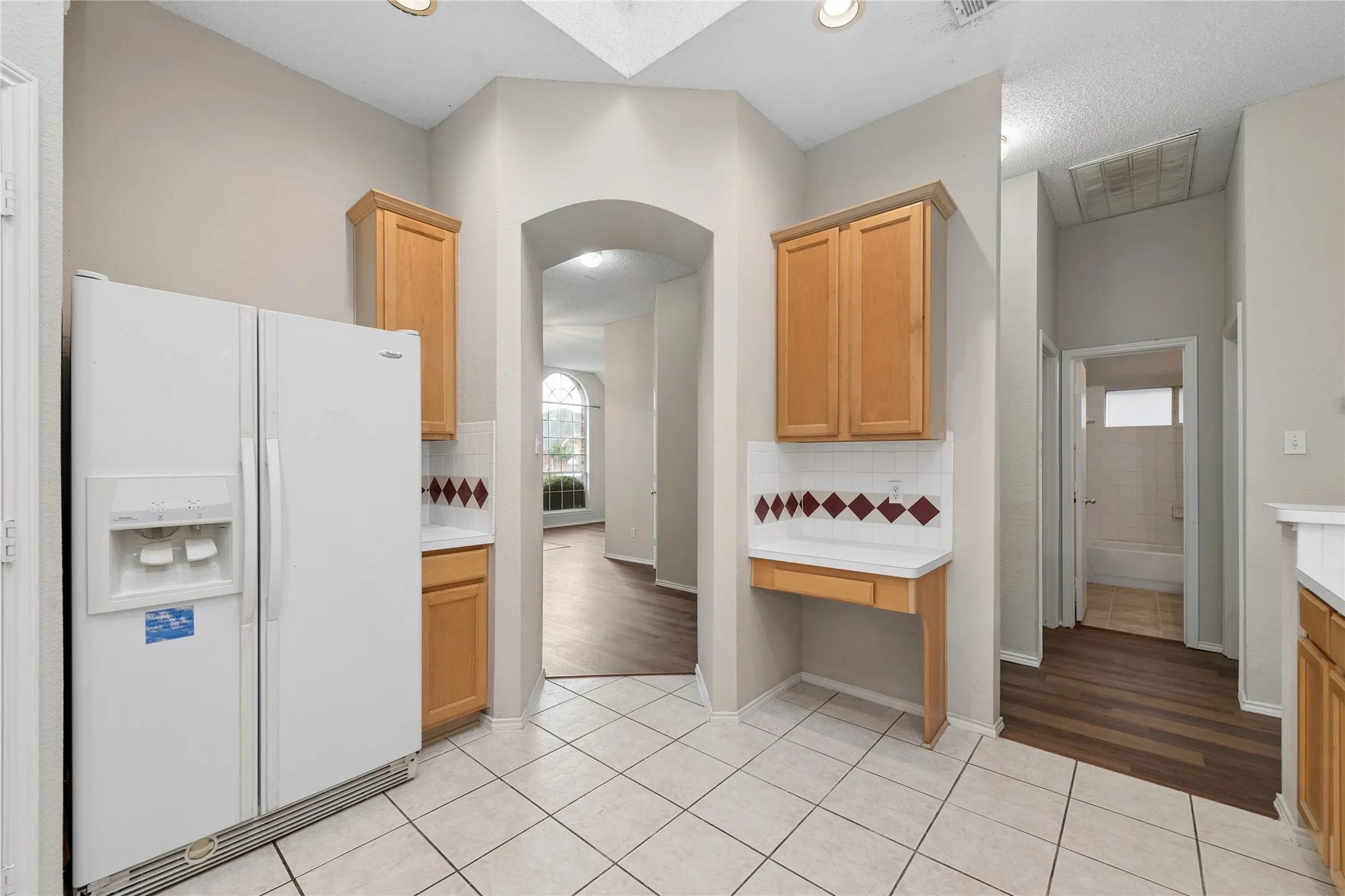 Single Family Residence For Rent in Collin County , 5012 Geranium Court, Mc Kinney, Texas 75070, 3 Bedroom, 2 Bathroom, 2 Garage spaces, 1,832 Sqft, built in 2000, mls#21397382, Real Estate Agent in Mc Kinney, Homes For Rent in Collin county, Homes For Rent in Mc Kinney, Realtor in Mc Kinney Texas, Real Estate Brokerage Independent Realty Texas, Luminita Cordes Realtor