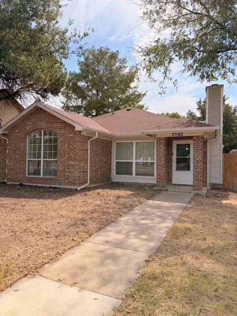 Single Family Residence For Rent