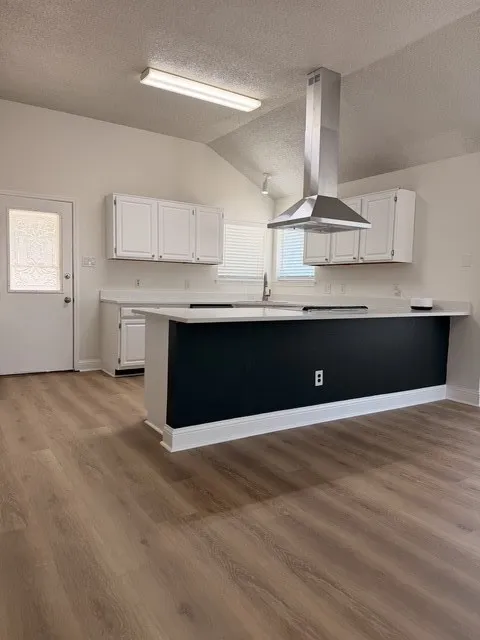Single Family Residence For Rent in Tarrant County , 7562 John T White Road, Fort Worth, Texas 76120, 3 Bedroom, 2 Bathroom, 2 Garage spaces, 1,339 Sqft, built in 1991, mls#21397391, Real Estate Agent in Fort Worth, Homes For Rent in Tarrant county, Homes For Rent in Fort Worth, Realtor in Fort Worth Texas, Real Estate Brokerage Independent Realty Texas, Luminita Cordes Realtor