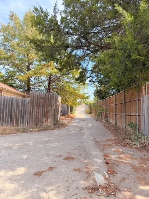 Single Family Residence For Rent in Tarrant County , 7562 John T White Road, Fort Worth, Texas 76120, 3 Bedroom, 2 Bathroom, 2 Garage spaces, 1,339 Sqft, built in 1991, mls#21397391, Real Estate Agent in Fort Worth, Homes For Rent in Tarrant county, Homes For Rent in Fort Worth, Realtor in Fort Worth Texas, Real Estate Brokerage Independent Realty Texas, Luminita Cordes Realtor