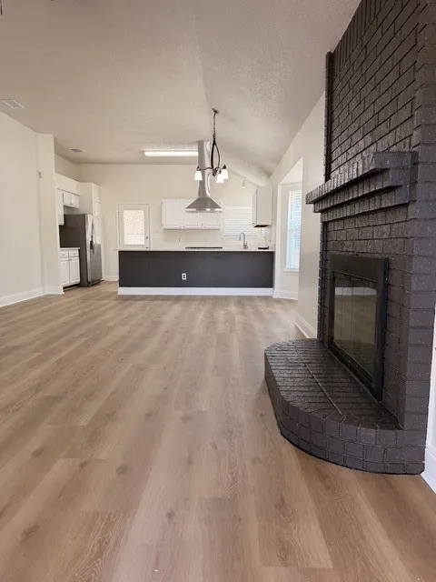 Single Family Residence For Rent in Tarrant County , 7562 John T White Road, Fort Worth, Texas 76120, 3 Bedroom, 2 Bathroom, 2 Garage spaces, 1,339 Sqft, built in 1991, mls#21397391, Real Estate Agent in Fort Worth, Homes For Rent in Tarrant county, Homes For Rent in Fort Worth, Realtor in Fort Worth Texas, Real Estate Brokerage Independent Realty Texas, Luminita Cordes Realtor