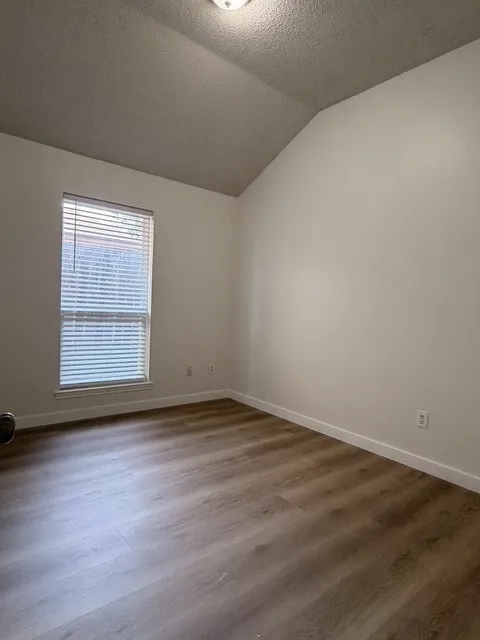 Single Family Residence For Rent in Tarrant County , 7562 John T White Road, Fort Worth, Texas 76120, 3 Bedroom, 2 Bathroom, 2 Garage spaces, 1,339 Sqft, built in 1991, mls#21397391, Real Estate Agent in Fort Worth, Homes For Rent in Tarrant county, Homes For Rent in Fort Worth, Realtor in Fort Worth Texas, Real Estate Brokerage Independent Realty Texas, Luminita Cordes Realtor