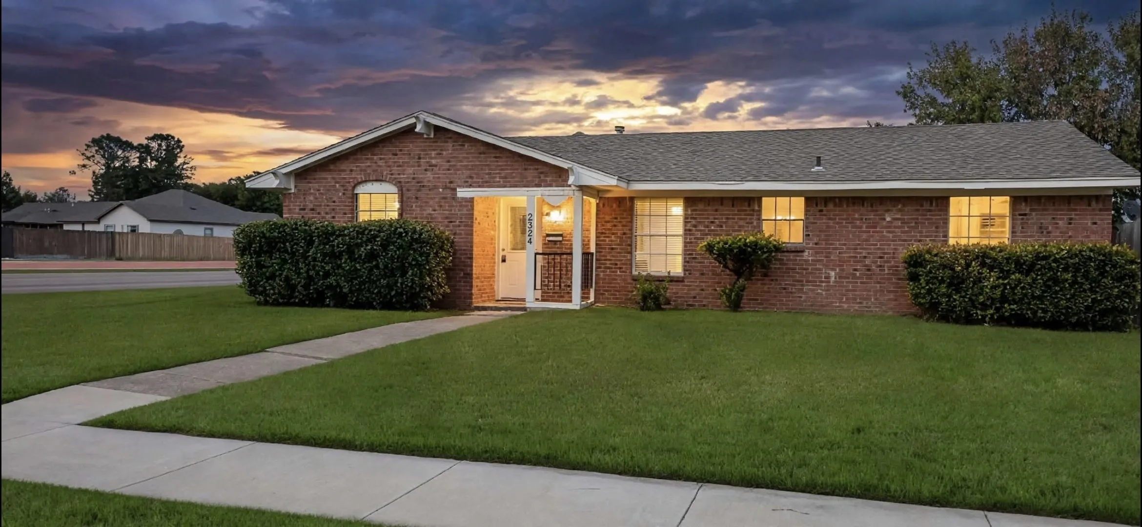 Single Family Residence For Rent in Dallas County , 2324 Fulton Drive, Mesquite, Texas 75150, 3 Bedroom, 2 Bathroom, 2 Garage spaces, 1,406 Sqft, built in 1970, mls#21397369, Real Estate Agent in Mesquite, Homes For Rent in Dallas county, Homes For Rent in Mesquite, Realtor in Mesquite Texas, Real Estate Brokerage Independent Realty Texas, Luminita Cordes Realtor