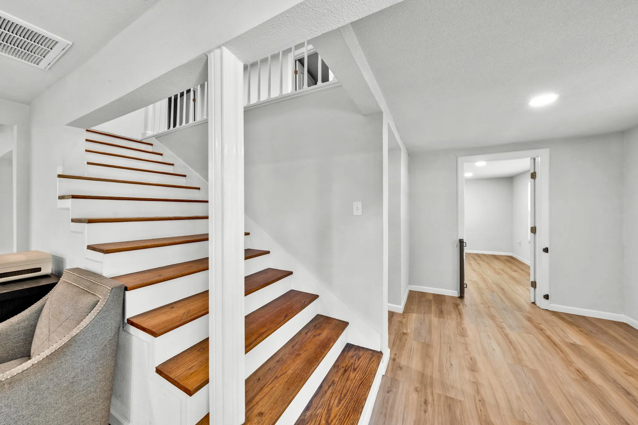 Single Family Residence For Sale in Bowie County , 303 North Ellis, New Boston, Texas 75570, 3 Bedroom, 2 Bathroom, 2 Garage spaces, 2,554 Sqft, built in 1900, mls#21397405, Real Estate Agent in New Boston, Homes For Sale in Bowie county, Homes For Sale in New Boston, Realtor in New Boston Texas, Real Estate Brokerage Independent Realty Texas, Luminita Cordes Realtor