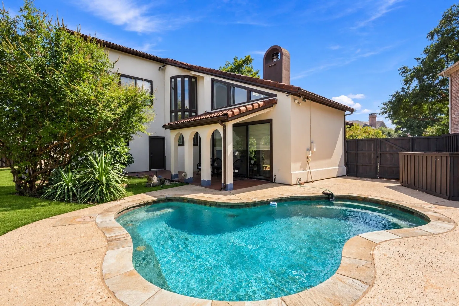 Single Family Residence For Sale in Collin County , 5057 Trail Lake Drive, Plano, Texas 75093, 4 Bedroom, 3 Bathroom, 3 Garage spaces, 3,428 Sqft, built in 1992, mls#21397102, Real Estate Agent in Plano, Homes For Sale in Collin county, Homes For Sale in Plano, Realtor in Plano Texas, Real Estate Brokerage Independent Realty Texas, Luminita Cordes Realtor