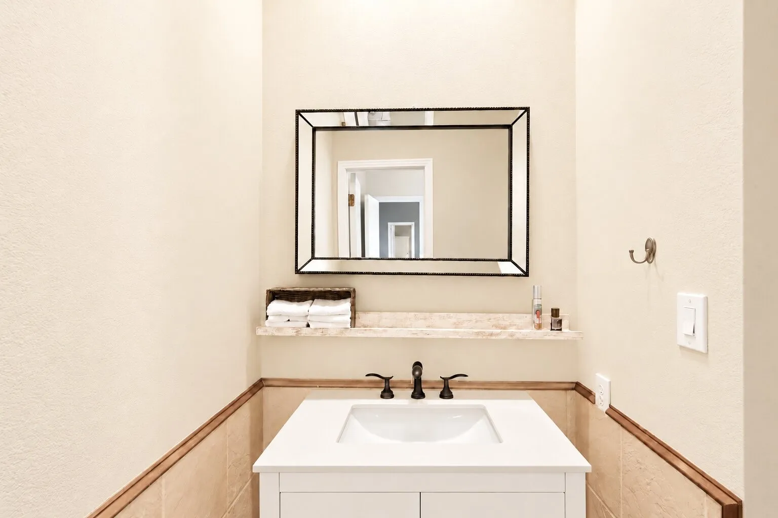 Single Family Residence For Sale in Collin County , 5057 Trail Lake Drive, Plano, Texas 75093, 4 Bedroom, 3 Bathroom, 3 Garage spaces, 3,428 Sqft, built in 1992, mls#21397102, Real Estate Agent in Plano, Homes For Sale in Collin county, Homes For Sale in Plano, Realtor in Plano Texas, Real Estate Brokerage Independent Realty Texas, Luminita Cordes Realtor
