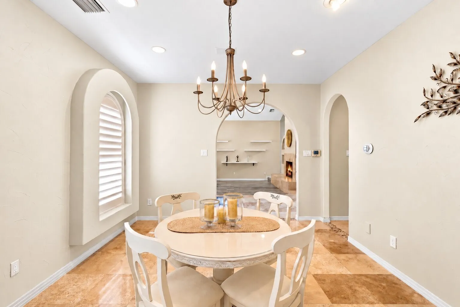 Single Family Residence For Sale in Collin County , 5057 Trail Lake Drive, Plano, Texas 75093, 4 Bedroom, 3 Bathroom, 3 Garage spaces, 3,428 Sqft, built in 1992, mls#21397102, Real Estate Agent in Plano, Homes For Sale in Collin county, Homes For Sale in Plano, Realtor in Plano Texas, Real Estate Brokerage Independent Realty Texas, Luminita Cordes Realtor