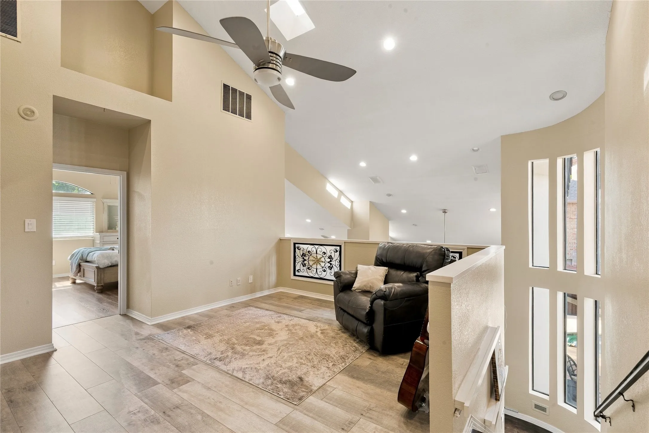 Single Family Residence For Sale in Collin County , 5057 Trail Lake Drive, Plano, Texas 75093, 4 Bedroom, 3 Bathroom, 3 Garage spaces, 3,428 Sqft, built in 1992, mls#21397102, Real Estate Agent in Plano, Homes For Sale in Collin county, Homes For Sale in Plano, Realtor in Plano Texas, Real Estate Brokerage Independent Realty Texas, Luminita Cordes Realtor