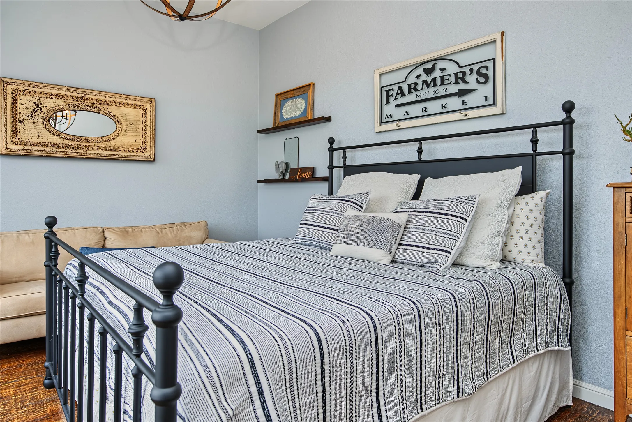 Single Family Residence For Sale in Parker County , 211 Silverado Drive, Weatherford, Texas 76087, 5 Bedroom, 5 Bathroom, 3 Garage spaces, 5,449 Sqft, built in 2007, mls#21394314, Real Estate Agent in Weatherford, Homes For Sale in Parker county, Homes For Sale in Weatherford, Realtor in Weatherford Texas, Real Estate Brokerage Independent Realty Texas, Luminita Cordes Realtor