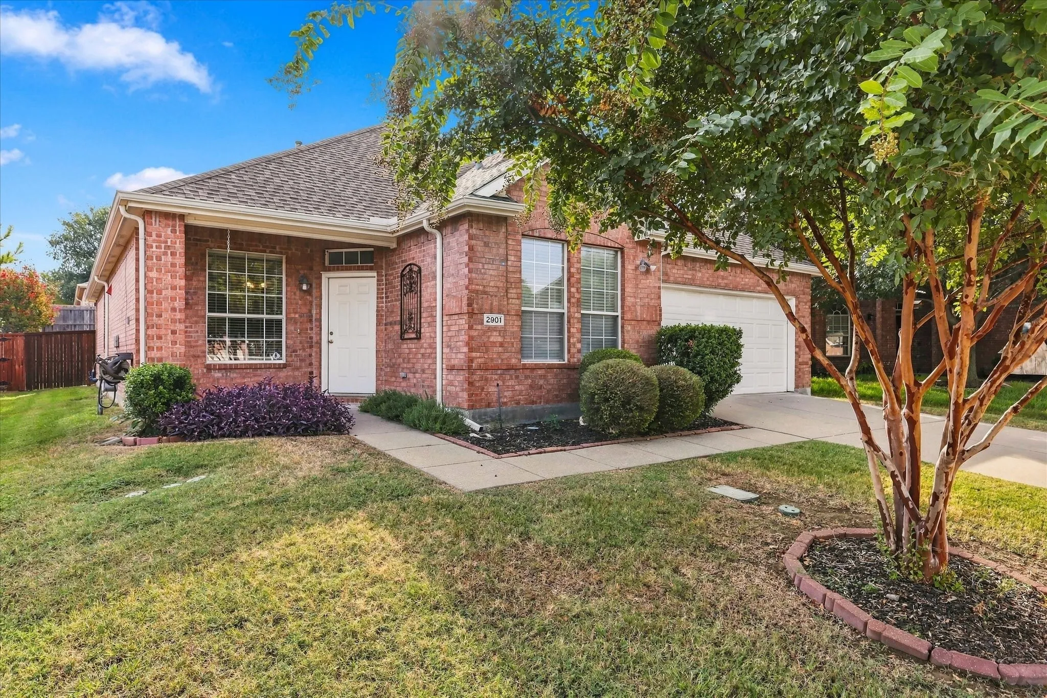 Single Family Residence For Sale in Collin County , 2901 Drake Court, Mc Kinney, Texas 75072, 3 Bedroom, 2 Bathroom, 2 Garage spaces, 1,988 Sqft, built in 2000, mls#21391451, Real Estate Agent in Mc Kinney, Homes For Sale in Collin county, Homes For Sale in Mc Kinney, Realtor in Mc Kinney Texas, Real Estate Brokerage Independent Realty Texas, Luminita Cordes Realtor