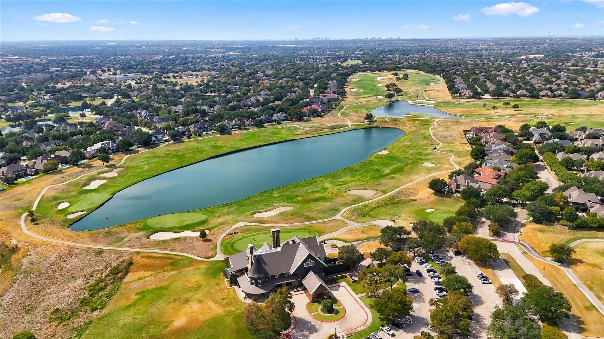 Stonebridge Ranch is also home to two private country clubs offering 45 holes of championship golf, including the 27-hole Hills Course designed by Arthur Hills and the 18-hole Dye Course designed by legendary golf architect Pete Dye - plus dining, fitness, tennis, swimming and social activities for members.