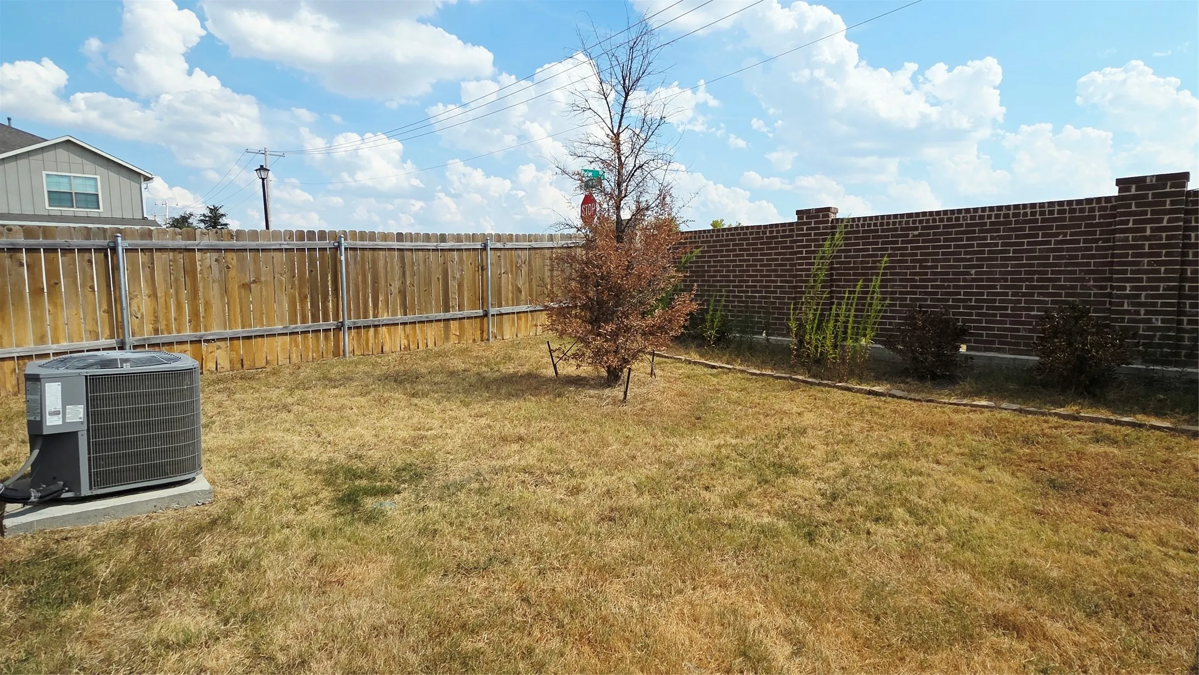 Townhouse For Rent in Collin County , 331 Stone Court, Princeton, Texas 75407, 3 Bedroom, 3 Bathroom, 2 Garage spaces, 1,573 Sqft, built in 2022, mls#21397412, Real Estate Agent in Princeton, Homes For Rent in Collin county, Homes For Rent in Princeton, Realtor in Princeton Texas, Real Estate Brokerage Independent Realty Texas, Luminita Cordes Realtor