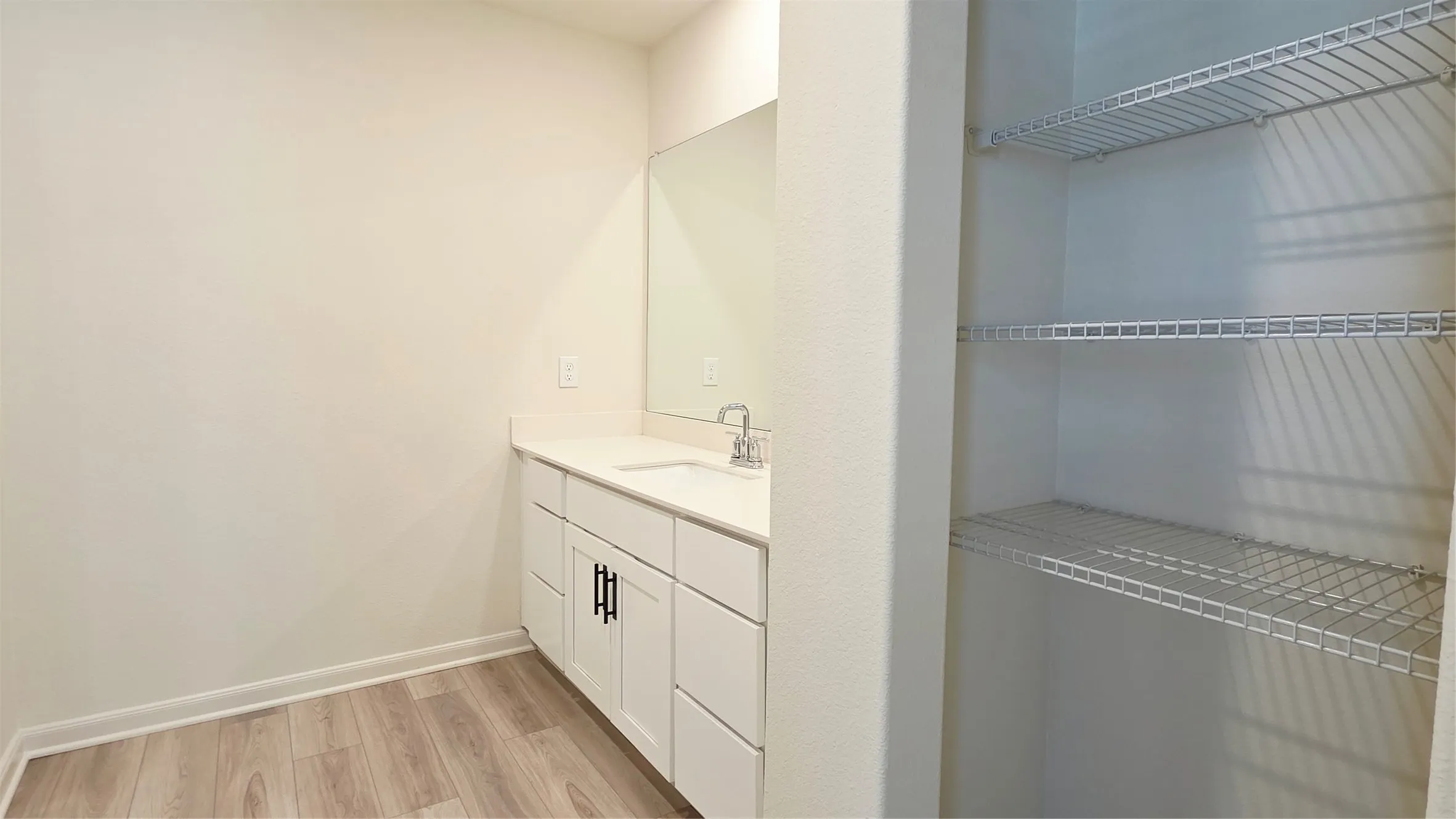 Townhouse For Rent in Collin County , 331 Stone Court, Princeton, Texas 75407, 3 Bedroom, 3 Bathroom, 2 Garage spaces, 1,573 Sqft, built in 2022, mls#21397412, Real Estate Agent in Princeton, Homes For Rent in Collin county, Homes For Rent in Princeton, Realtor in Princeton Texas, Real Estate Brokerage Independent Realty Texas, Luminita Cordes Realtor