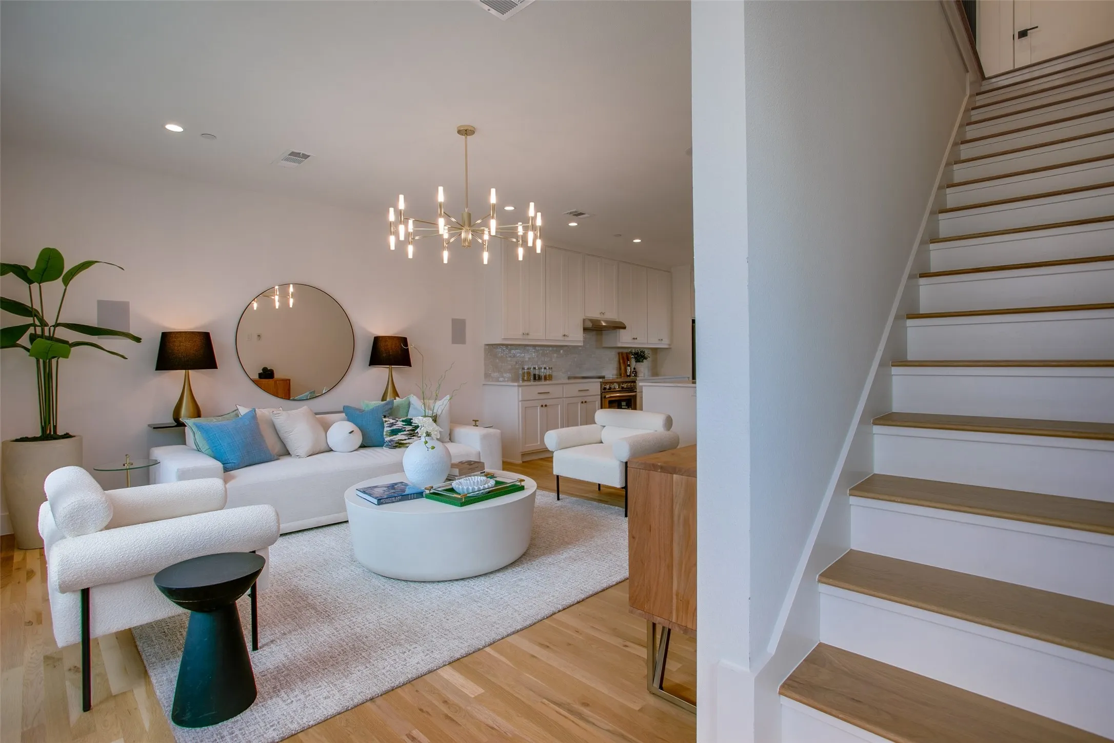 Condominium For Sale in Dallas County , 7207 Gaston Avenue 902, Dallas, Texas 75206, 2 Bedroom, 3 Bathroom, 2 Garage spaces, 1,357 Sqft, built in 2024, mls#21397419, Real Estate Agent in Dallas, Homes For Sale in Dallas county, Homes For Sale in Dallas, Realtor in Dallas Texas, Real Estate Brokerage Independent Realty Texas, Luminita Cordes Realtor