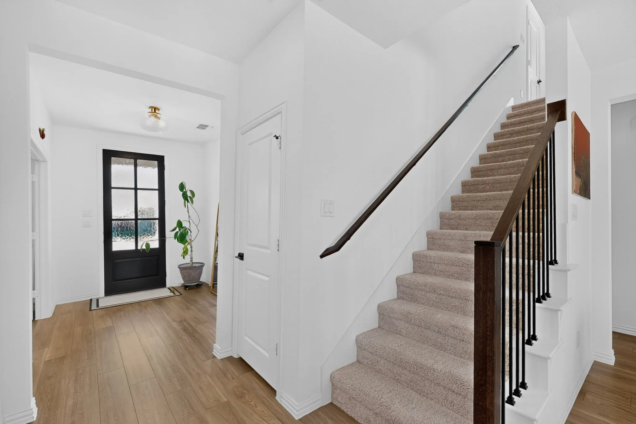 Single Family Residence For Sale in Tarrant County , 1624 Whitworth Drive, Fort Worth, Texas 76052, 4 Bedroom, 4 Bathroom, 2 Garage spaces, 2,718 Sqft, built in 2023, mls#21396280, Real Estate Agent in Fort Worth, Homes For Sale in Tarrant county, Homes For Sale in Fort Worth, Realtor in Fort Worth Texas, Real Estate Brokerage Independent Realty Texas, Luminita Cordes Realtor