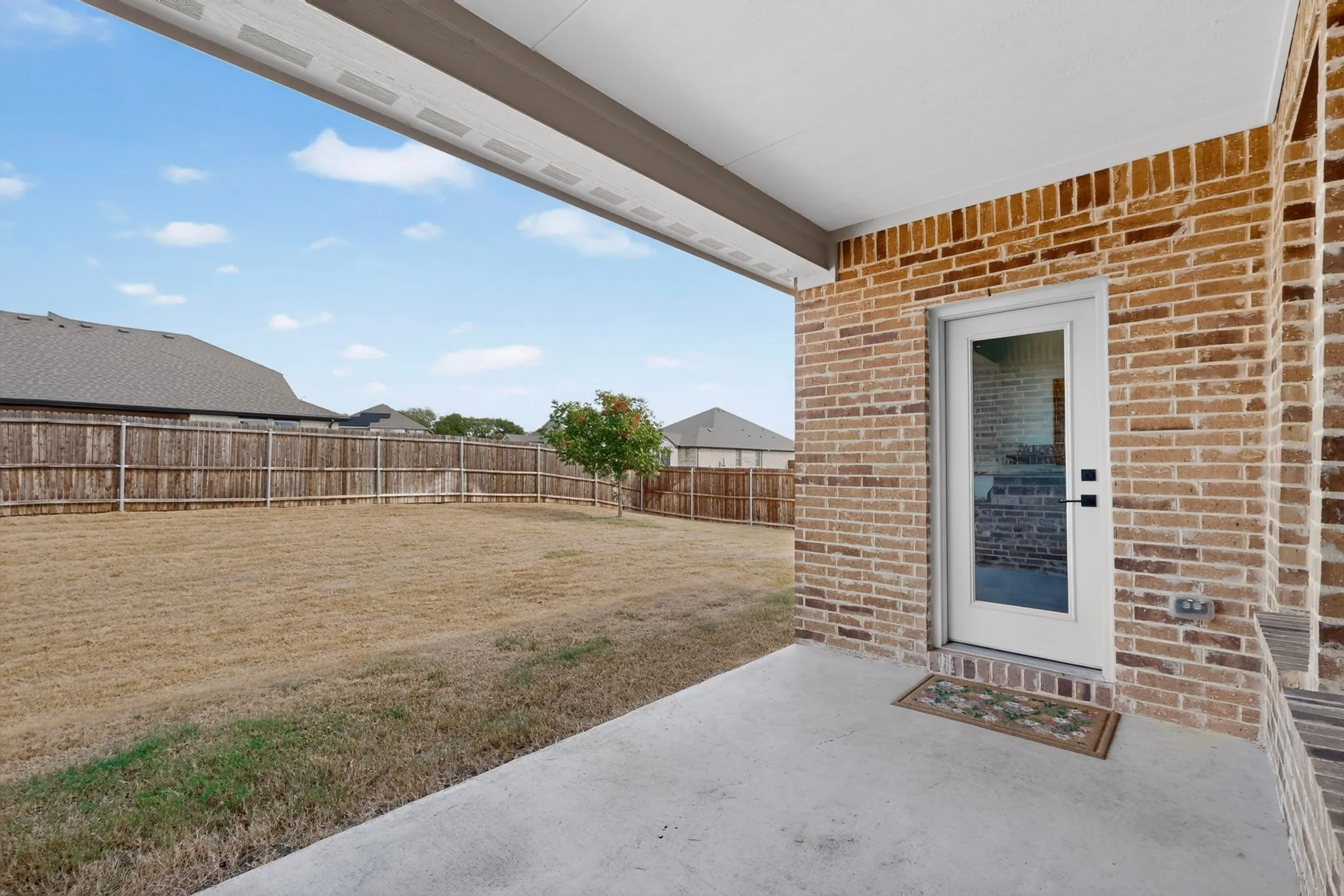 Single Family Residence For Sale in Tarrant County , 1624 Whitworth Drive, Fort Worth, Texas 76052, 4 Bedroom, 4 Bathroom, 2 Garage spaces, 2,718 Sqft, built in 2023, mls#21396280, Real Estate Agent in Fort Worth, Homes For Sale in Tarrant county, Homes For Sale in Fort Worth, Realtor in Fort Worth Texas, Real Estate Brokerage Independent Realty Texas, Luminita Cordes Realtor