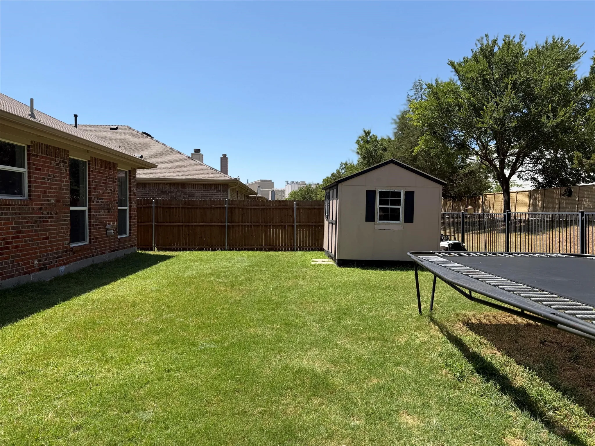 Single Family Residence For Sale in Tarrant County , 224 Spring Hollow Drive, Saginaw, Texas 76131, 3 Bedroom, 2 Bathroom, 2 Garage spaces, 1,614 Sqft, built in 2008, mls#21397427, Real Estate Agent in Saginaw, Homes For Sale in Tarrant county, Homes For Sale in Saginaw, Realtor in Saginaw Texas, Real Estate Brokerage Independent Realty Texas, Luminita Cordes Realtor