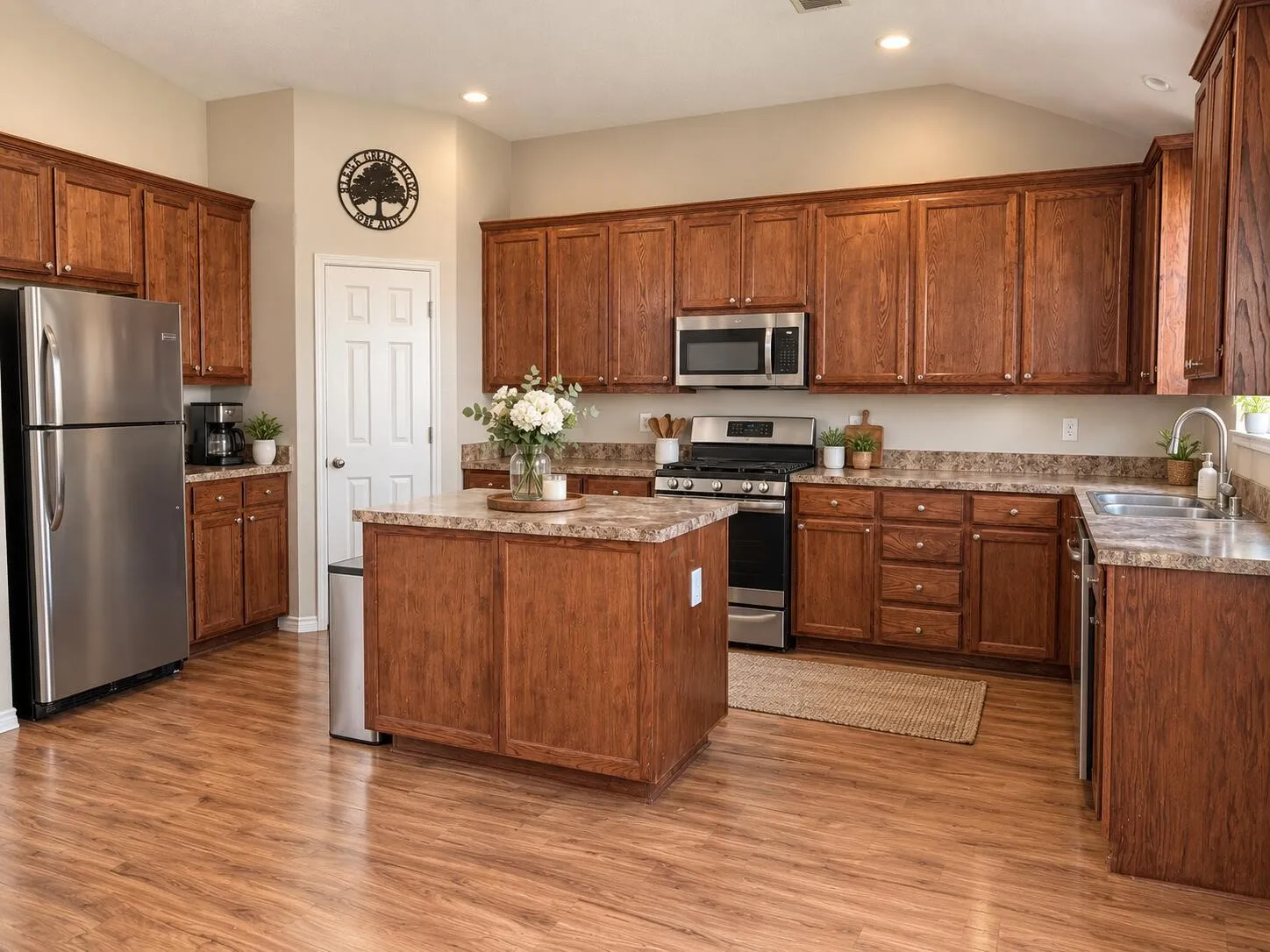 Single Family Residence For Sale in Tarrant County , 224 Spring Hollow Drive, Saginaw, Texas 76131, 3 Bedroom, 2 Bathroom, 2 Garage spaces, 1,614 Sqft, built in 2008, mls#21397427, Real Estate Agent in Saginaw, Homes For Sale in Tarrant county, Homes For Sale in Saginaw, Realtor in Saginaw Texas, Real Estate Brokerage Independent Realty Texas, Luminita Cordes Realtor