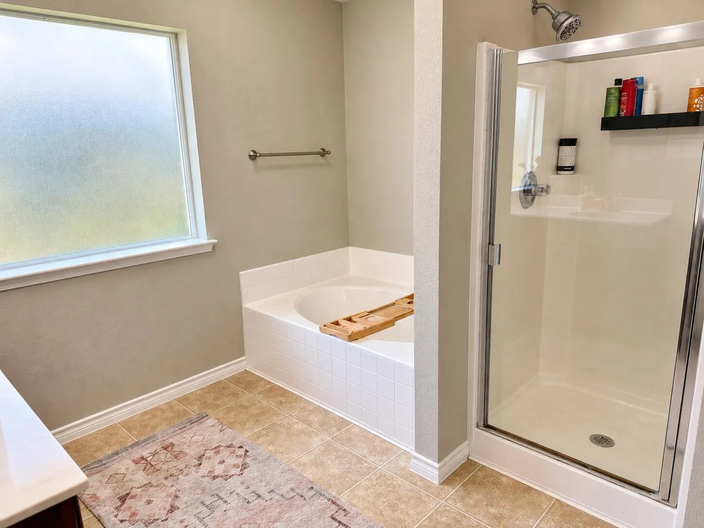 Single Family Residence For Sale in Tarrant County , 224 Spring Hollow Drive, Saginaw, Texas 76131, 3 Bedroom, 2 Bathroom, 2 Garage spaces, 1,614 Sqft, built in 2008, mls#21397427, Real Estate Agent in Saginaw, Homes For Sale in Tarrant county, Homes For Sale in Saginaw, Realtor in Saginaw Texas, Real Estate Brokerage Independent Realty Texas, Luminita Cordes Realtor