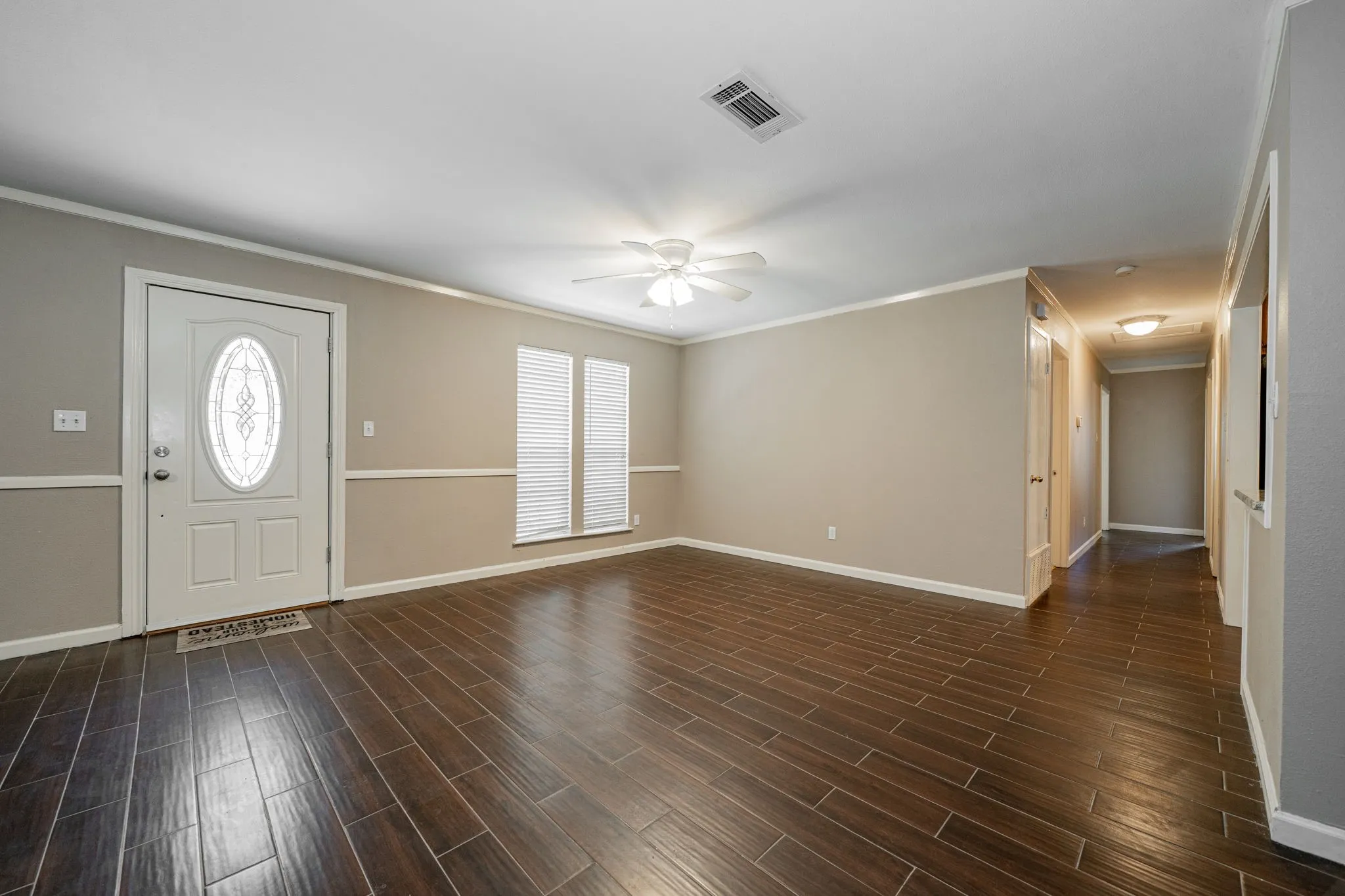 Single Family Residence For Rent in Henderson County , 102 Northwood Place, Enchanted Oaks, Texas 75156, 3 Bedroom, 2 Bathroom, Garage spaces, 2,000 Sqft, built in 1979, mls#21397362, Real Estate Agent in Enchanted Oaks, Homes For Rent in Henderson county, Homes For Rent in Enchanted Oaks, Realtor in Enchanted Oaks Texas, Real Estate Brokerage Independent Realty Texas, Luminita Cordes Realtor