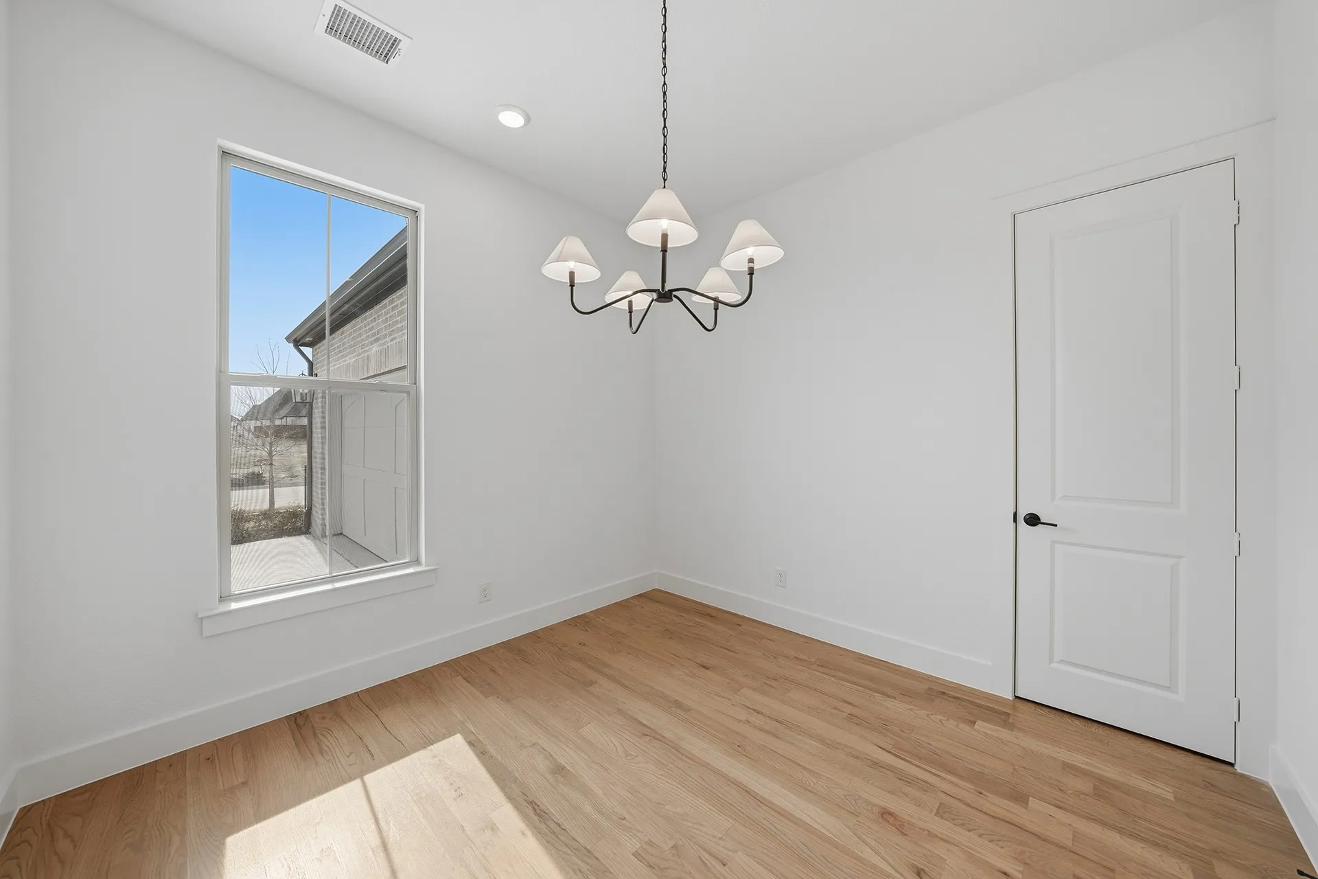 Single Family Residence For Sale in Rockwall County , 814 Forest Creek Drive, Rockwall, Texas 75087, 4 Bedroom, 4 Bathroom, 3 Garage spaces, 3,095 Sqft, built in 2025, mls#21397431, Real Estate Agent in Rockwall, Homes For Sale in Rockwall county, Homes For Sale in Rockwall, Realtor in Rockwall Texas, Real Estate Brokerage Independent Realty Texas, Luminita Cordes Realtor