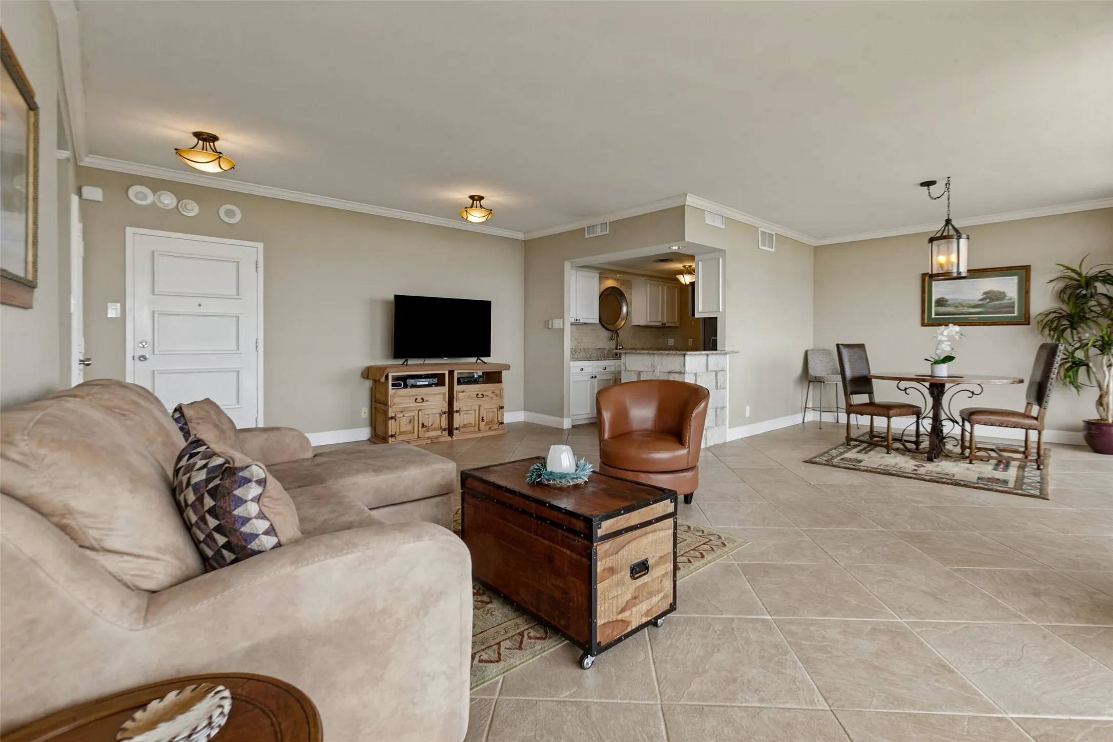 Open plan living-dining areas