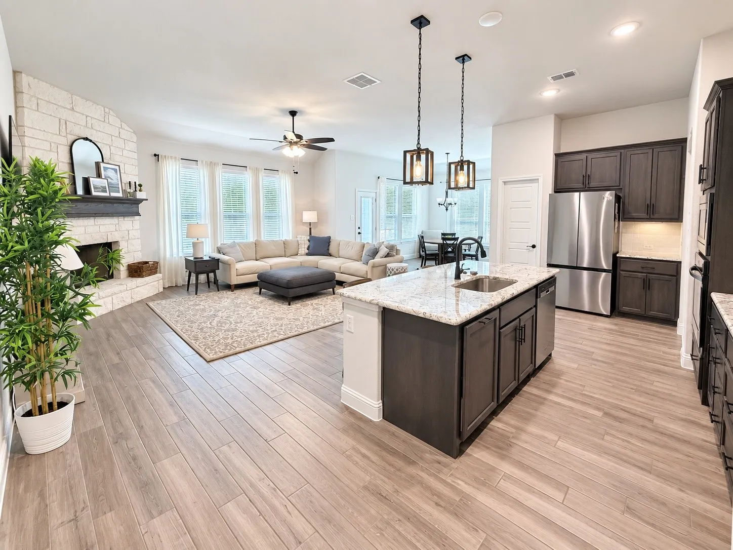Single Family Residence For Sale in Hood County , 513 River Bank Court, Granbury, Texas 76049, 3 Bedroom, 2 Bathroom, 2 Garage spaces, 2,317 Sqft, built in 2023, mls#21396958, Real Estate Agent in Granbury, Homes For Sale in Hood county, Homes For Sale in Granbury, Realtor in Granbury Texas, Real Estate Brokerage Independent Realty Texas, Luminita Cordes Realtor