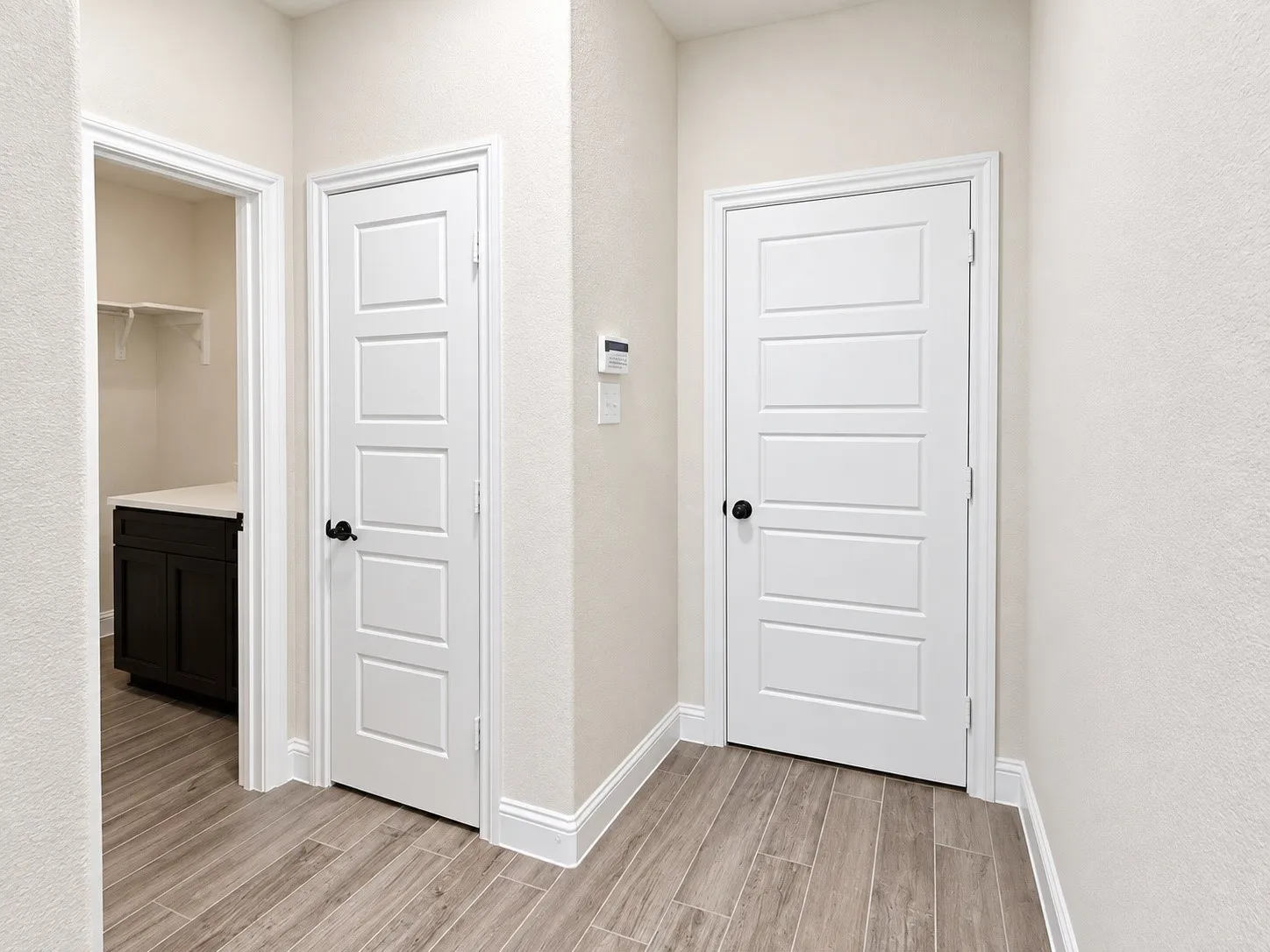 Single Family Residence For Sale in Hood County , 513 River Bank Court, Granbury, Texas 76049, 3 Bedroom, 2 Bathroom, 2 Garage spaces, 2,317 Sqft, built in 2023, mls#21396958, Real Estate Agent in Granbury, Homes For Sale in Hood county, Homes For Sale in Granbury, Realtor in Granbury Texas, Real Estate Brokerage Independent Realty Texas, Luminita Cordes Realtor