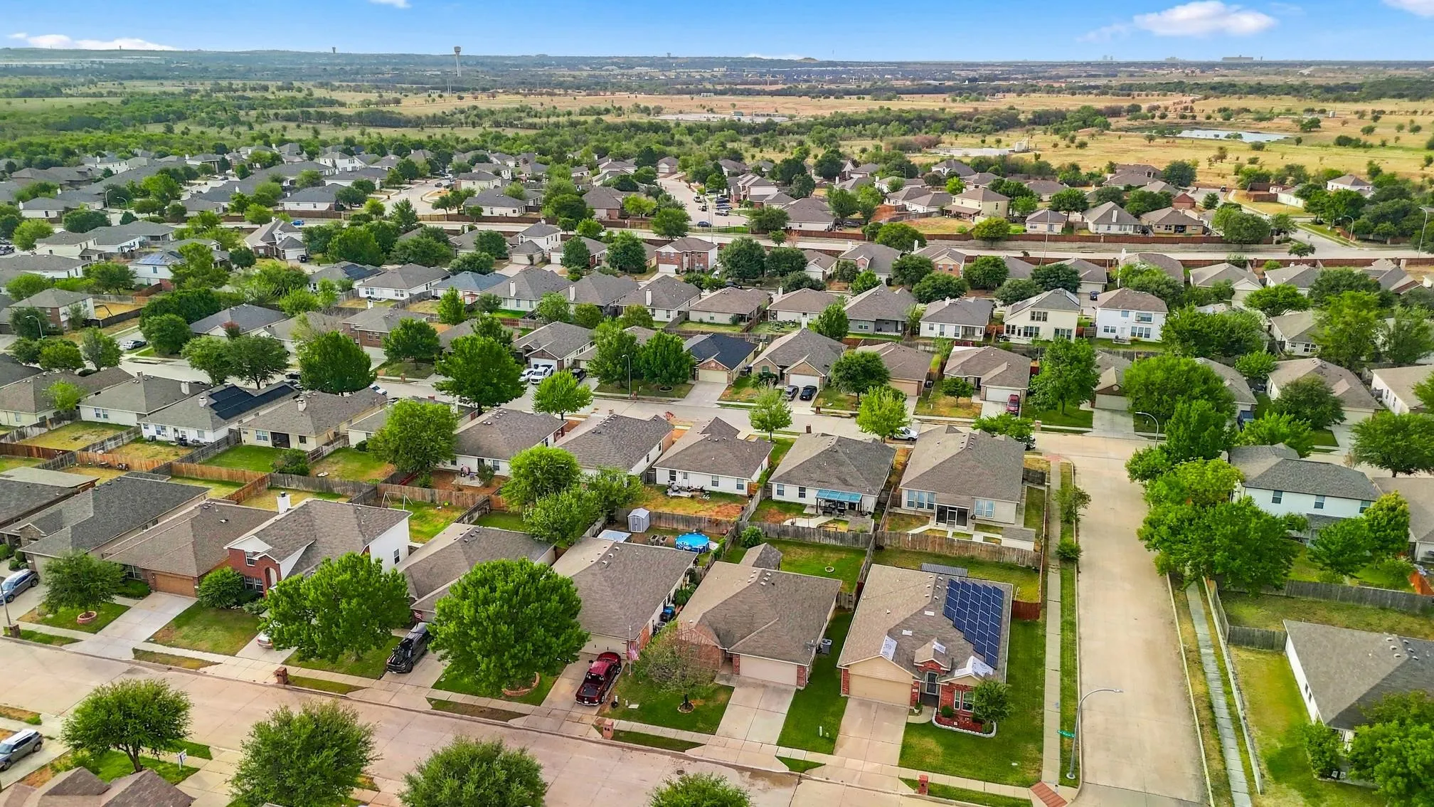 Aeriel of the neighborhood