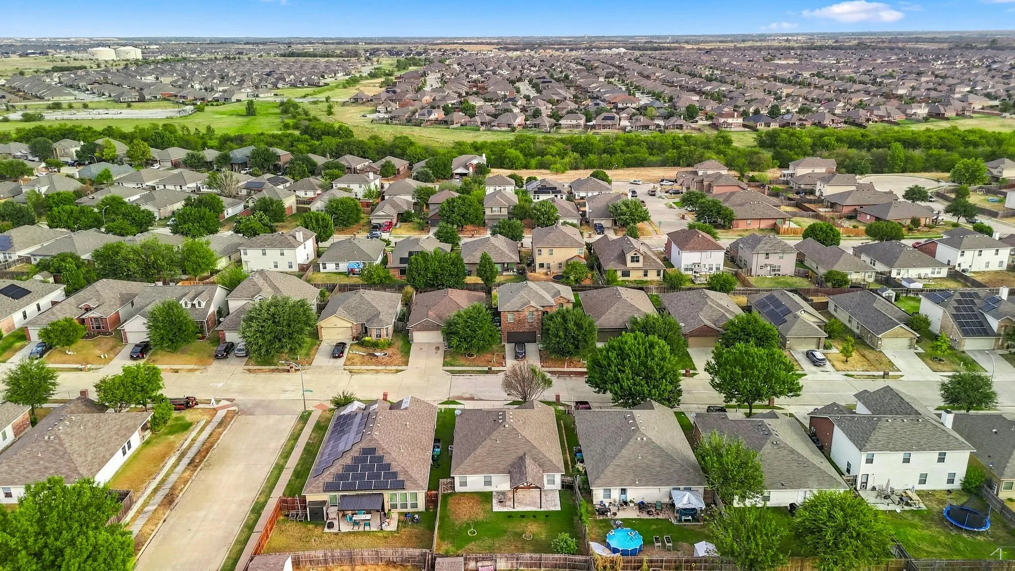 Single Family Residence For Sale in Tarrant County , 729 Rio Bravo Drive, Fort Worth, Texas 76052, 3 Bedroom, 2 Bathroom, 2 Garage spaces, 1,382 Sqft, built in 2008, mls#21395320, Real Estate Agent in Fort Worth, Homes For Sale in Tarrant county, Homes For Sale in Fort Worth, Realtor in Fort Worth Texas, Real Estate Brokerage Independent Realty Texas, Luminita Cordes Realtor