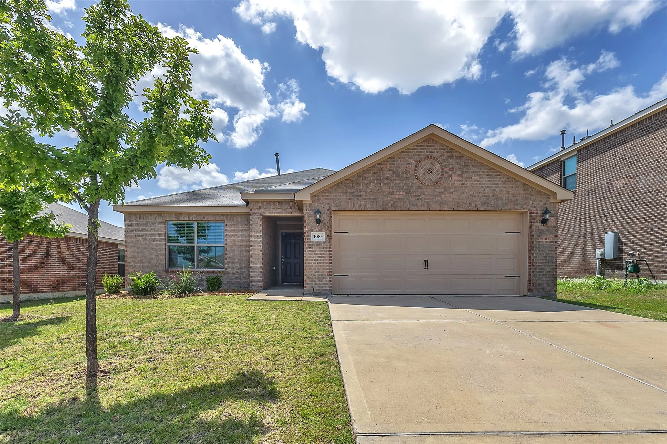 Single Family Residence For Rent in Kaufman County , 3083 Chillingham Drive, Forney, Texas 75126, 3 Bedroom, 2 Bathroom, 2 Garage spaces, 1,224 Sqft, built in 2022, mls#21397437, Real Estate Agent in Forney, Homes For Rent in Kaufman county, Homes For Rent in Forney, Realtor in Forney Texas, Real Estate Brokerage Independent Realty Texas, Luminita Cordes Realtor