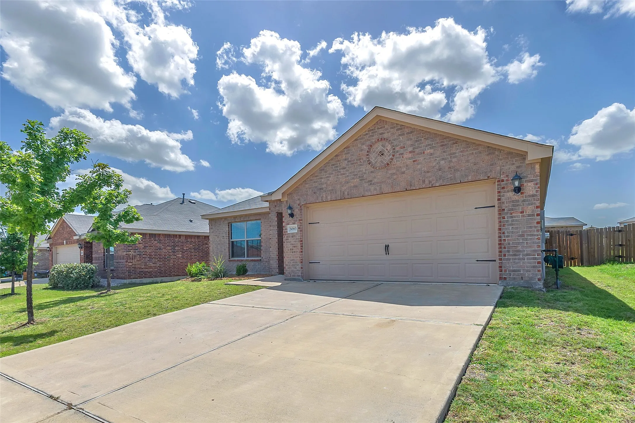 Single Family Residence For Rent in Kaufman County , 3083 Chillingham Drive, Forney, Texas 75126, 3 Bedroom, 2 Bathroom, 2 Garage spaces, 1,224 Sqft, built in 2022, mls#21397437, Real Estate Agent in Forney, Homes For Rent in Kaufman county, Homes For Rent in Forney, Realtor in Forney Texas, Real Estate Brokerage Independent Realty Texas, Luminita Cordes Realtor