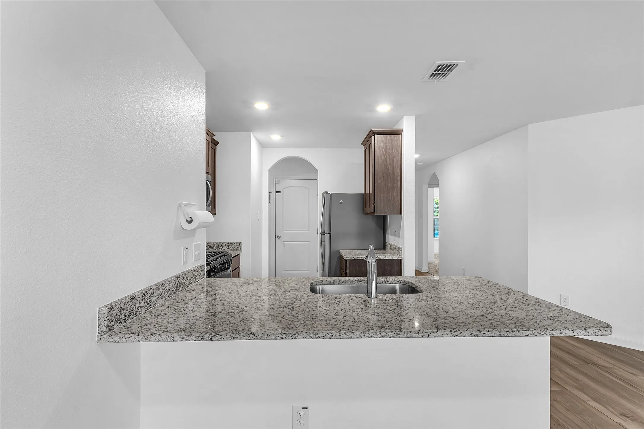 Single Family Residence For Rent in Kaufman County , 3083 Chillingham Drive, Forney, Texas 75126, 3 Bedroom, 2 Bathroom, 2 Garage spaces, 1,224 Sqft, built in 2022, mls#21397437, Real Estate Agent in Forney, Homes For Rent in Kaufman county, Homes For Rent in Forney, Realtor in Forney Texas, Real Estate Brokerage Independent Realty Texas, Luminita Cordes Realtor