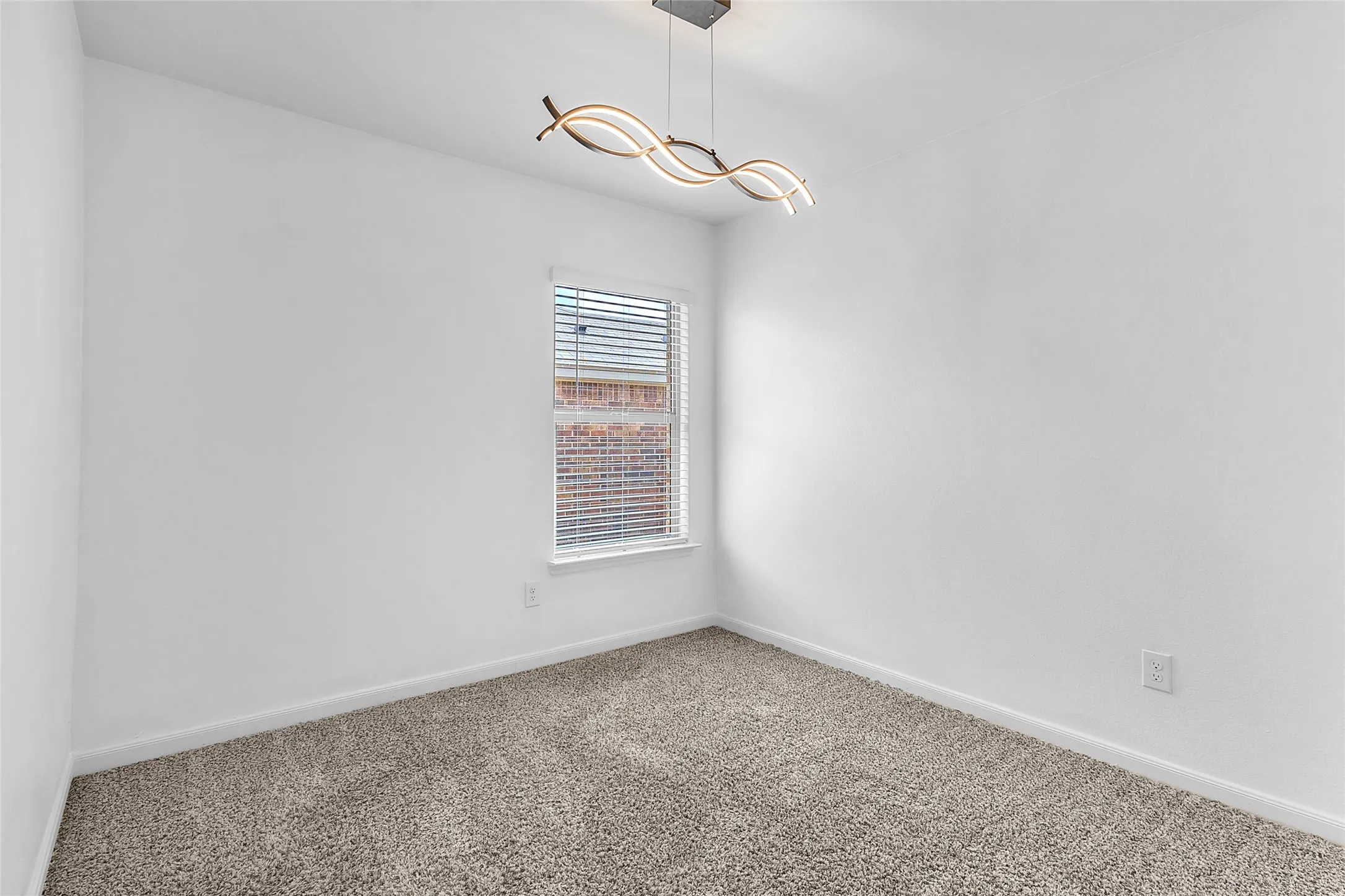 Single Family Residence For Rent in Kaufman County , 3083 Chillingham Drive, Forney, Texas 75126, 3 Bedroom, 2 Bathroom, 2 Garage spaces, 1,224 Sqft, built in 2022, mls#21397437, Real Estate Agent in Forney, Homes For Rent in Kaufman county, Homes For Rent in Forney, Realtor in Forney Texas, Real Estate Brokerage Independent Realty Texas, Luminita Cordes Realtor