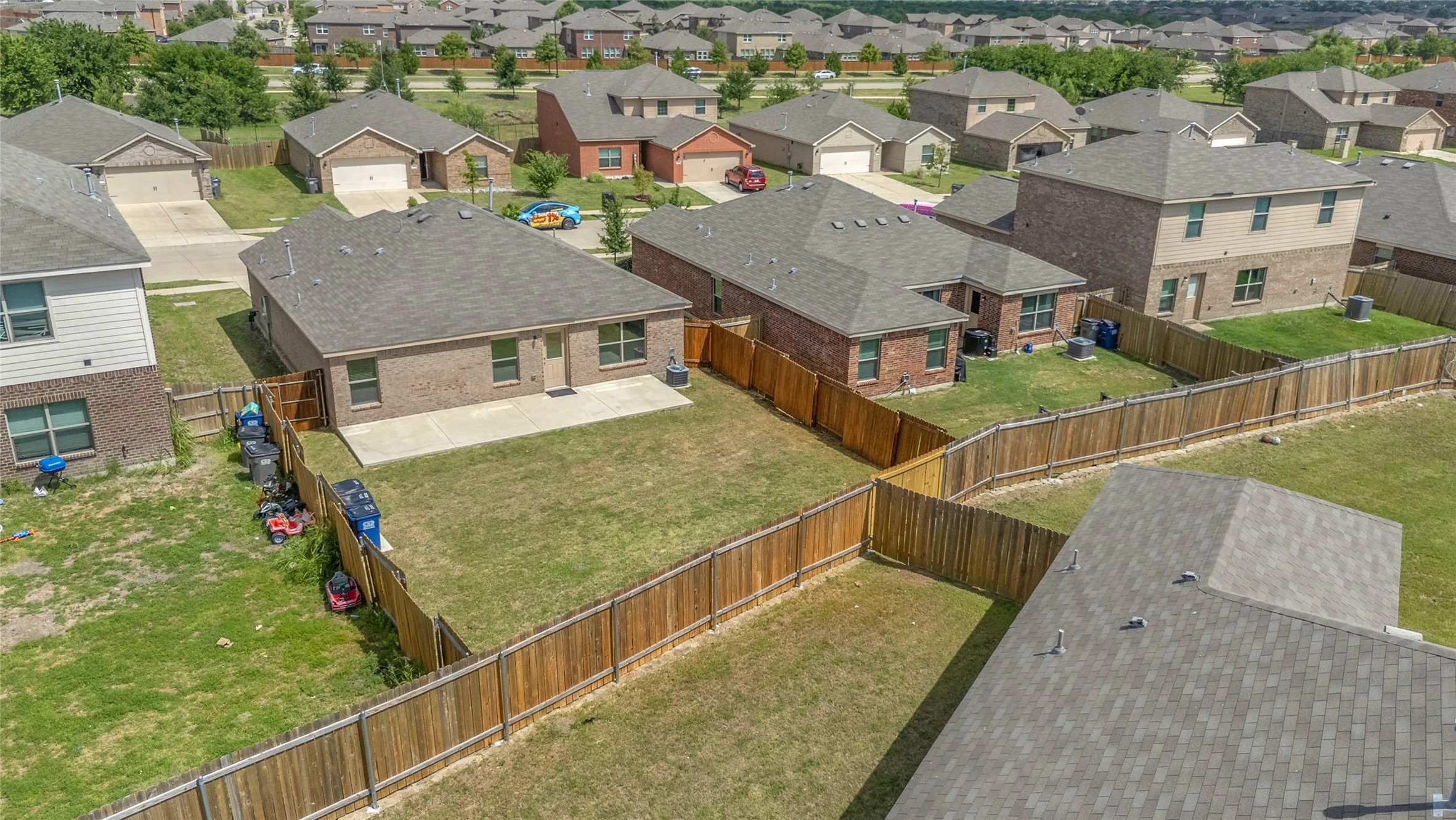 Single Family Residence For Rent in Kaufman County , 3083 Chillingham Drive, Forney, Texas 75126, 3 Bedroom, 2 Bathroom, 2 Garage spaces, 1,224 Sqft, built in 2022, mls#21397437, Real Estate Agent in Forney, Homes For Rent in Kaufman county, Homes For Rent in Forney, Realtor in Forney Texas, Real Estate Brokerage Independent Realty Texas, Luminita Cordes Realtor