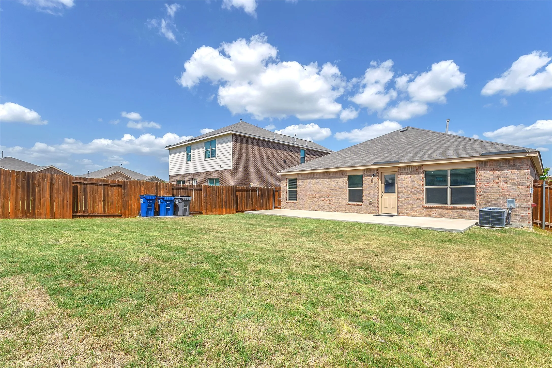 Single Family Residence For Rent in Kaufman County , 3083 Chillingham Drive, Forney, Texas 75126, 3 Bedroom, 2 Bathroom, 2 Garage spaces, 1,224 Sqft, built in 2022, mls#21397437, Real Estate Agent in Forney, Homes For Rent in Kaufman county, Homes For Rent in Forney, Realtor in Forney Texas, Real Estate Brokerage Independent Realty Texas, Luminita Cordes Realtor