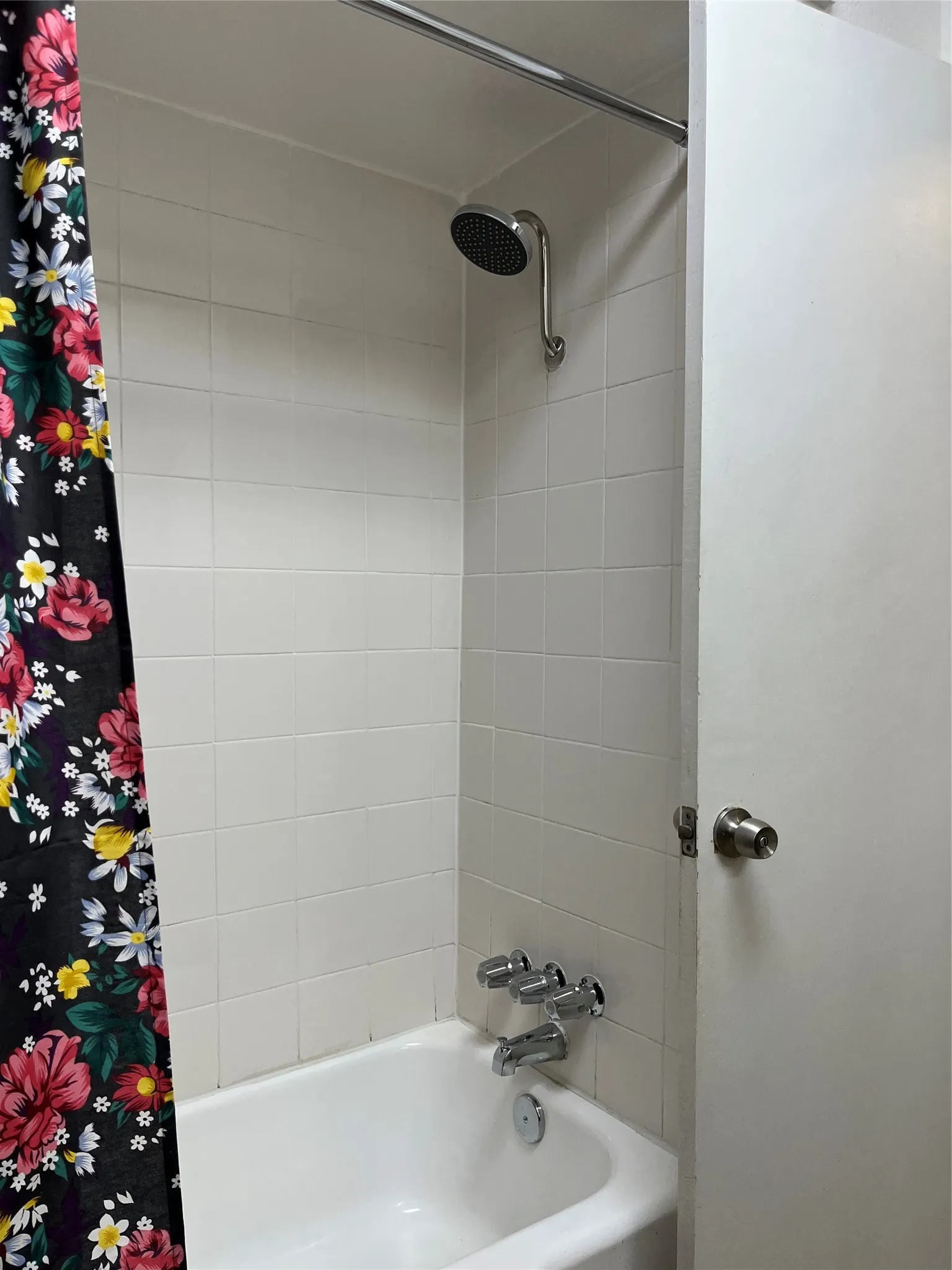 Single Family Residence For Rent in Dallas County , 13515 Charcoal Lane, Farmers Branch, Texas 75234, 3 Bedroom, 2 Bathroom, 2 Garage spaces, 1,265 Sqft, built in 1959, mls#21395063, Real Estate Agent in Farmers Branch, Homes For Rent in Dallas county, Homes For Rent in Farmers Branch, Realtor in Farmers Branch Texas, Real Estate Brokerage Independent Realty Texas, Luminita Cordes Realtor