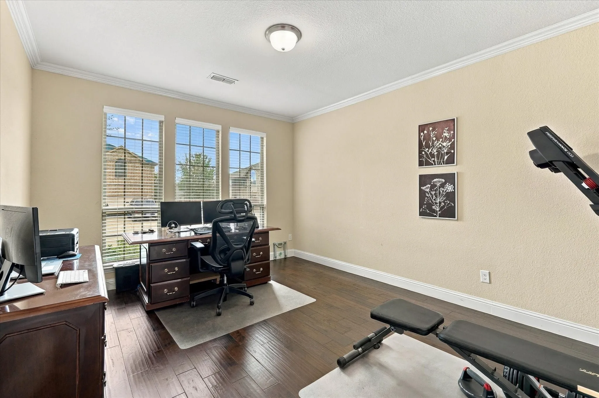 Single Family Residence For Sale in Denton County , 901 Hartford Court, Roanoke, Texas 76262, 4 Bedroom, 3 Bathroom, 2 Garage spaces, 4,075 Sqft, built in 2015, mls#21385687, Real Estate Agent in Roanoke, Homes For Sale in Denton county, Homes For Sale in Roanoke, Realtor in Roanoke Texas, Real Estate Brokerage Independent Realty Texas, Luminita Cordes Realtor