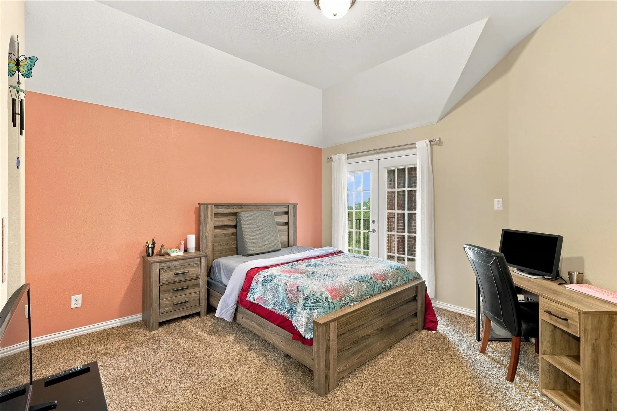 Single Family Residence For Sale in Denton County , 901 Hartford Court, Roanoke, Texas 76262, 4 Bedroom, 3 Bathroom, 2 Garage spaces, 4,075 Sqft, built in 2015, mls#21385687, Real Estate Agent in Roanoke, Homes For Sale in Denton county, Homes For Sale in Roanoke, Realtor in Roanoke Texas, Real Estate Brokerage Independent Realty Texas, Luminita Cordes Realtor