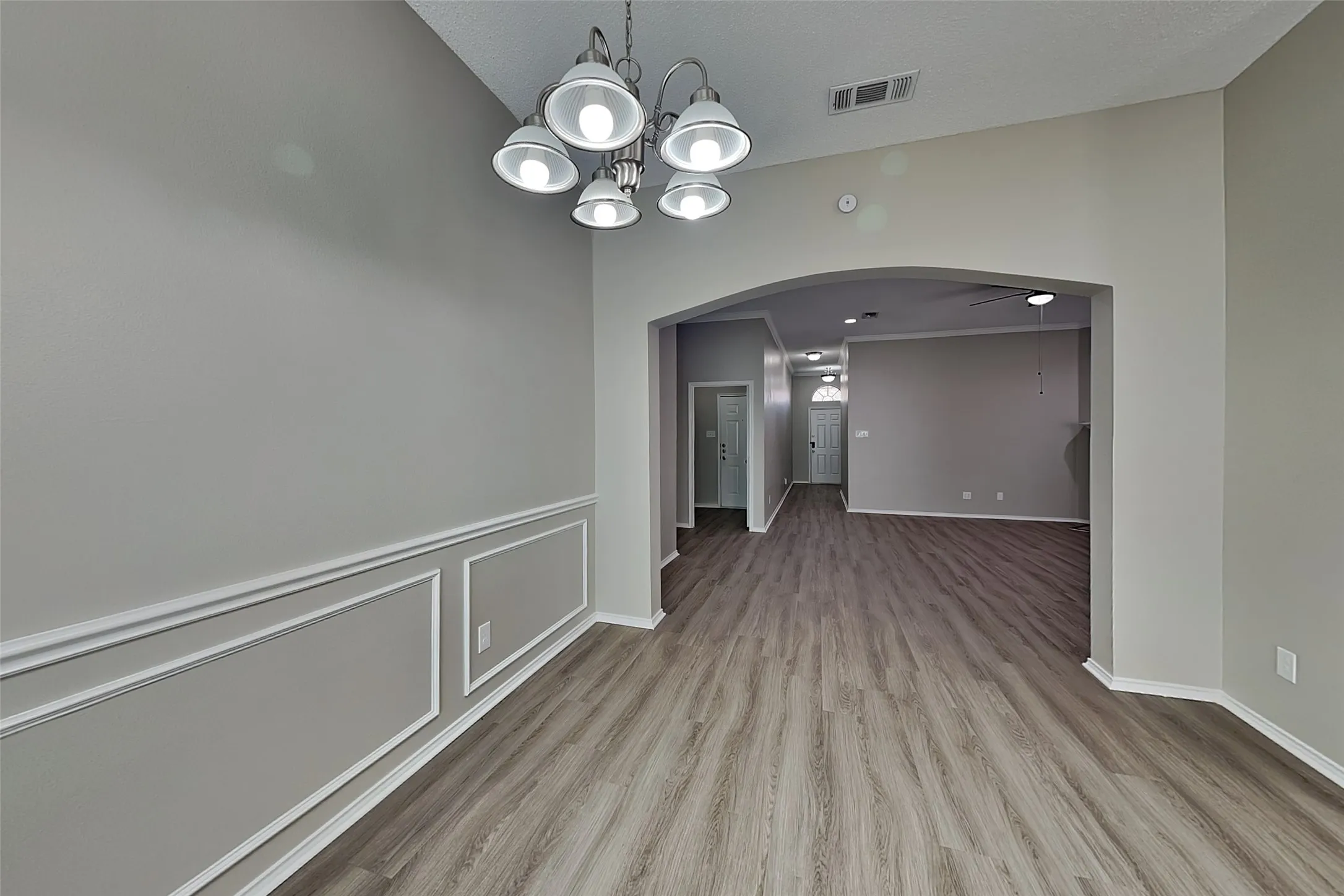 Single Family Residence For Rent in Tarrant County , 8908 Saranac Trail, Fort Worth, Texas 76118, 3 Bedroom, 2 Bathroom, 2 Garage spaces, 1,814 Sqft, built in 2001, mls#21397441, Real Estate Agent in Fort Worth, Homes For Rent in Tarrant county, Homes For Rent in Fort Worth, Realtor in Fort Worth Texas, Real Estate Brokerage Independent Realty Texas, Luminita Cordes Realtor